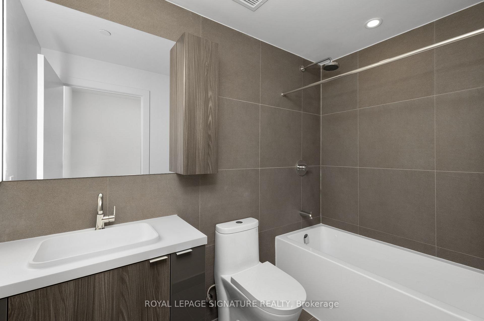 Photo 11 of Unit 525, 15 Mercer Street, Toronto, Waterfront Communities — HOMEH