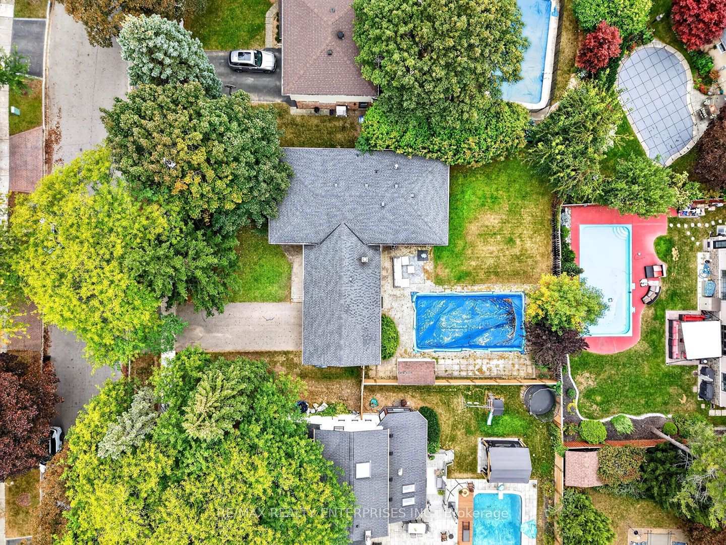 Photo 4 of 829 Terlin Boulevard, Mississauga, Lorne Park — HOMEH