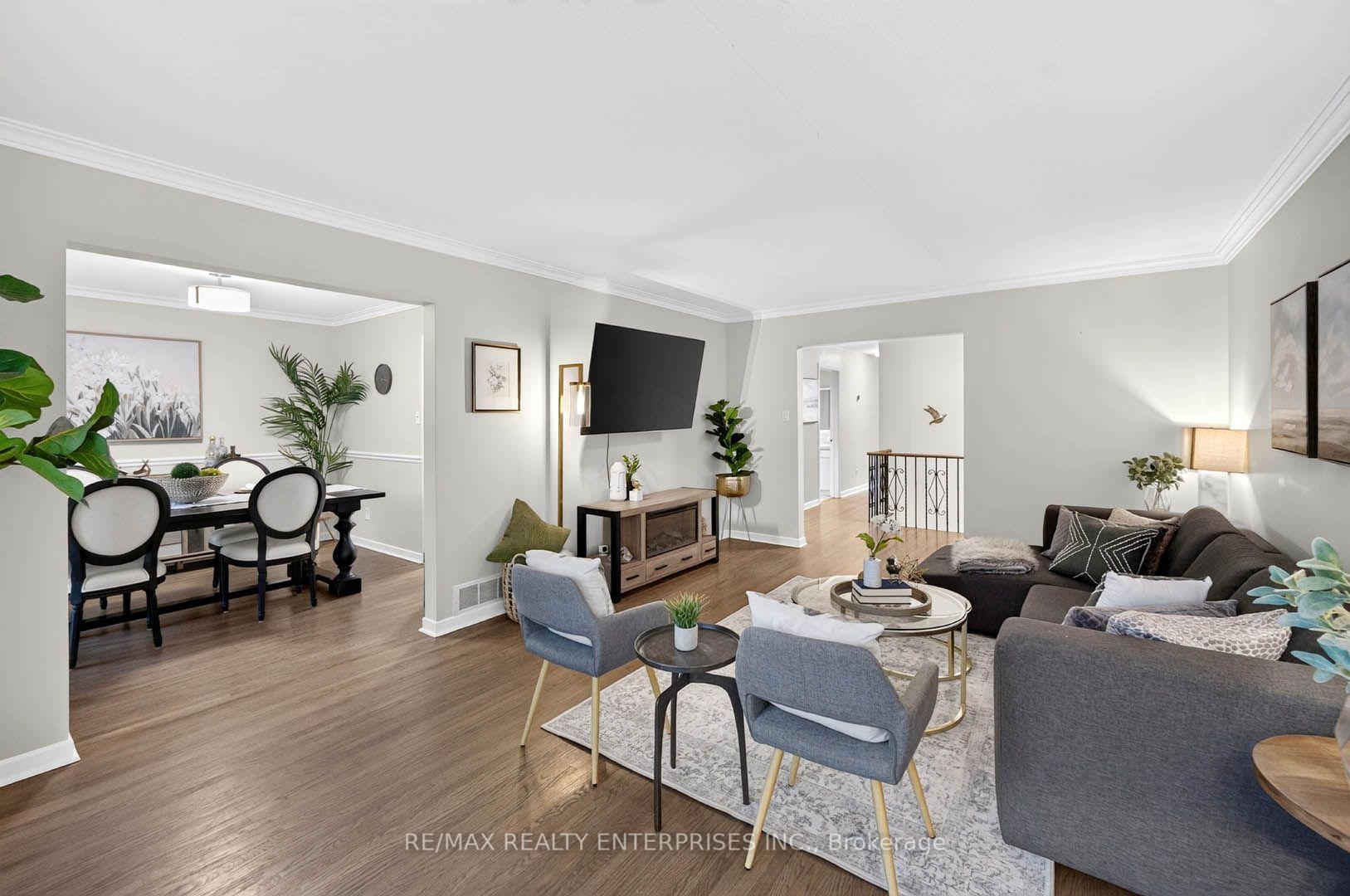 Photo 11 of 829 Terlin Boulevard, Mississauga, Lorne Park — HOMEH