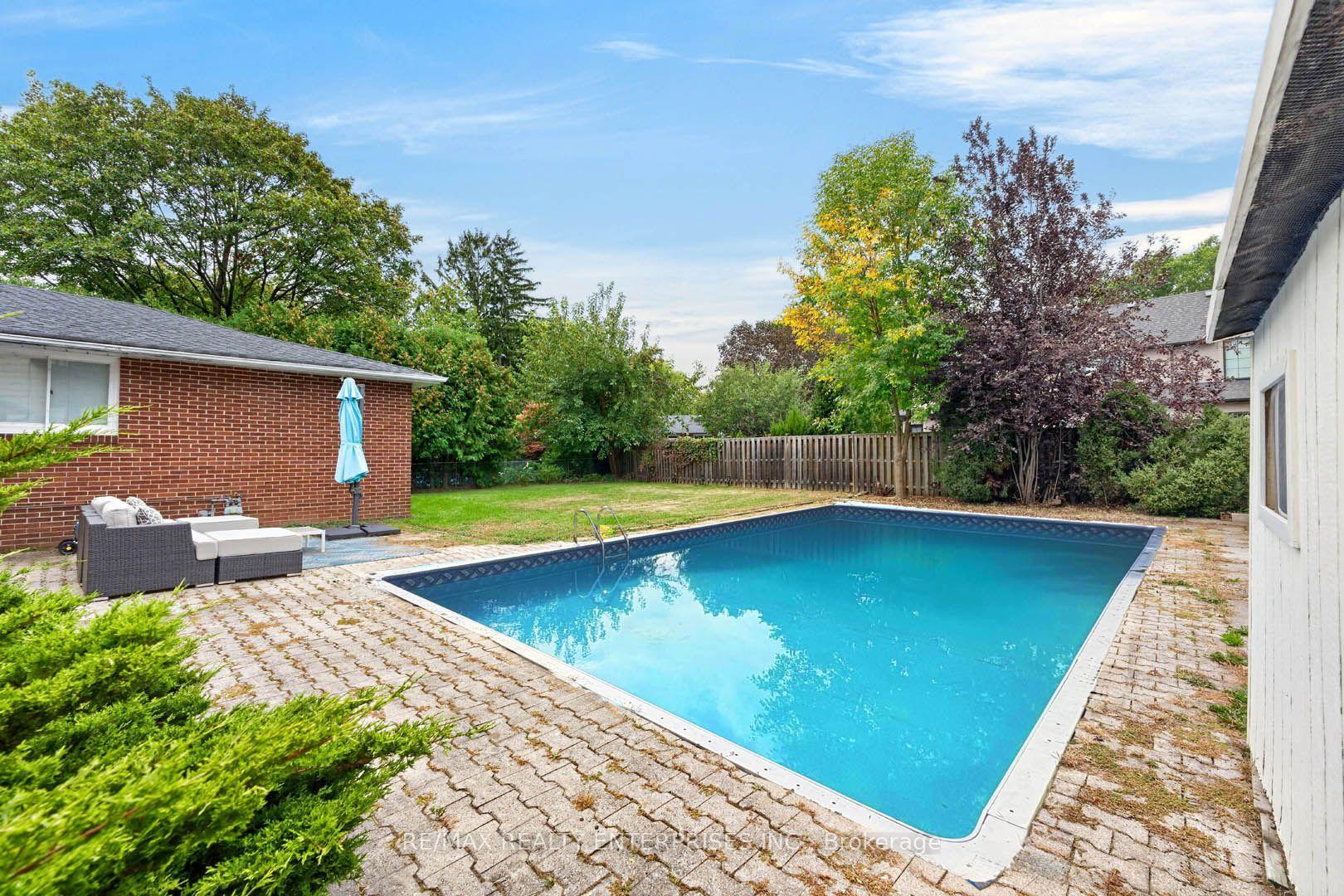 Photo 36 of 829 Terlin Boulevard, Mississauga, Lorne Park — HOMEH