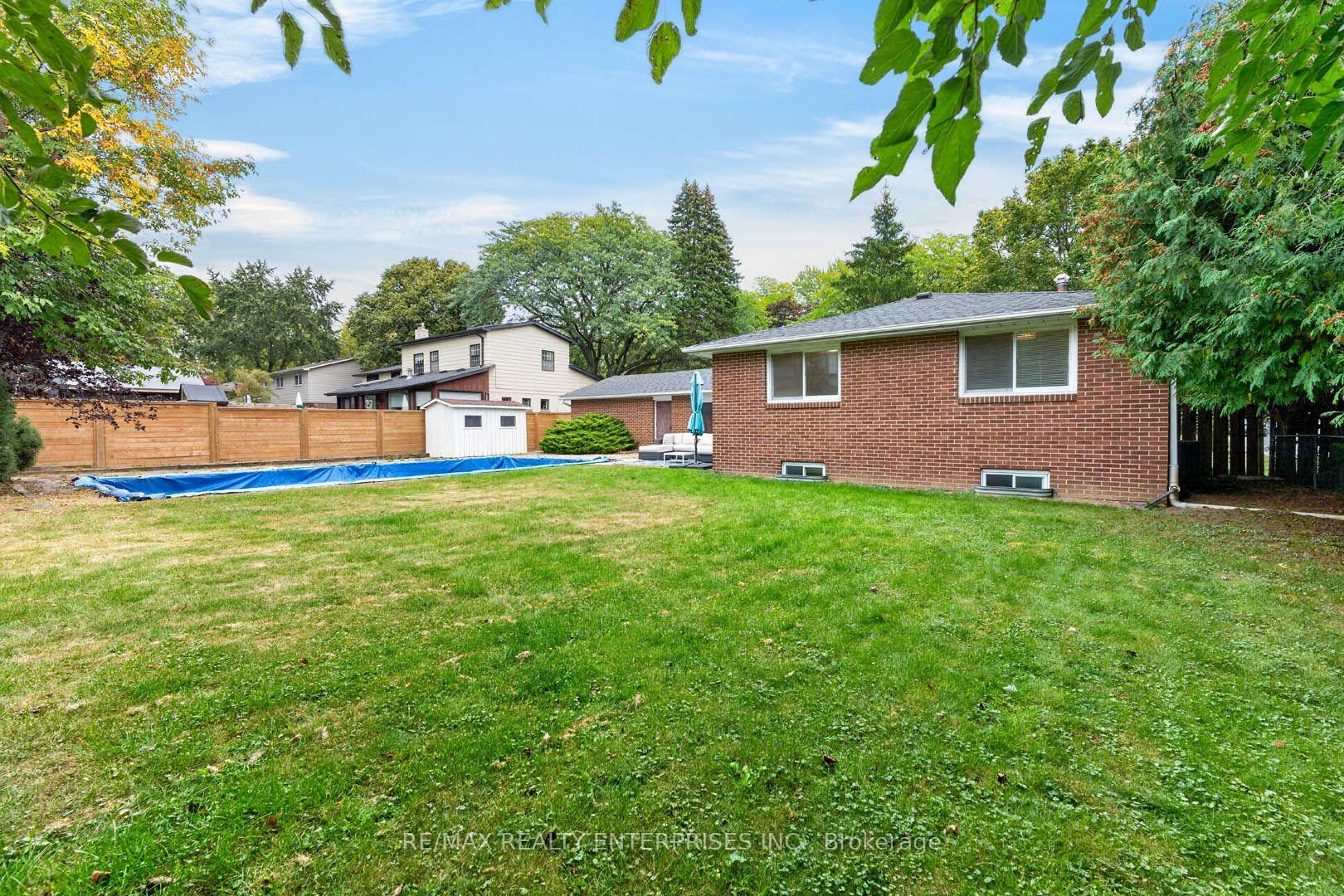 Photo 39 of 829 Terlin Boulevard, Mississauga, Lorne Park — HOMEH