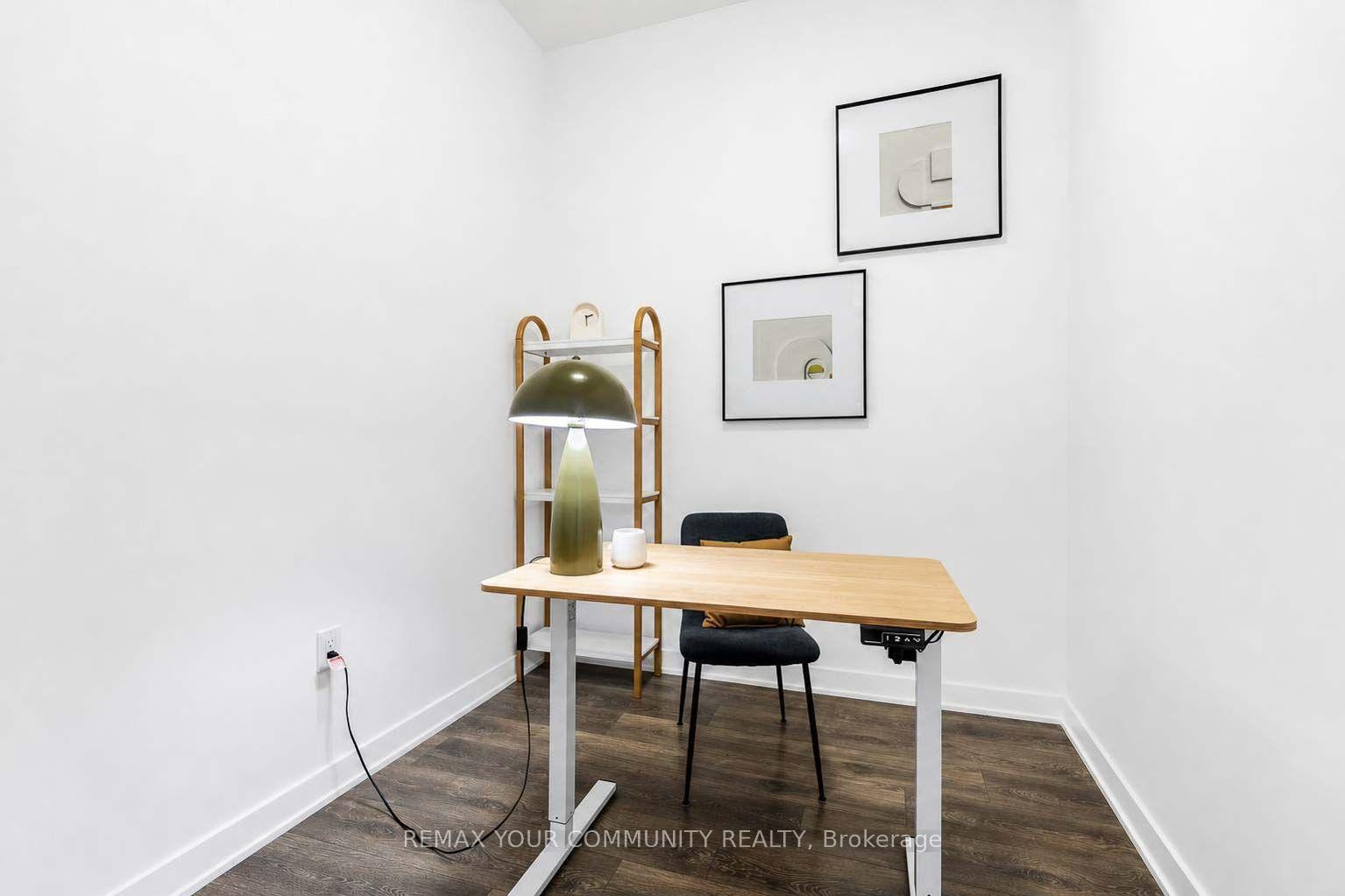Photo 5 of Unit 917, 60 Honeycrisp Crescent, Vaughan, Vaughan Corporate Centre — HOMEH