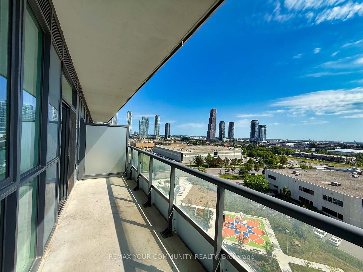 Photo 28 of Unit 917, 60 Honeycrisp Crescent, Vaughan, Vaughan Corporate Centre — HOMEH