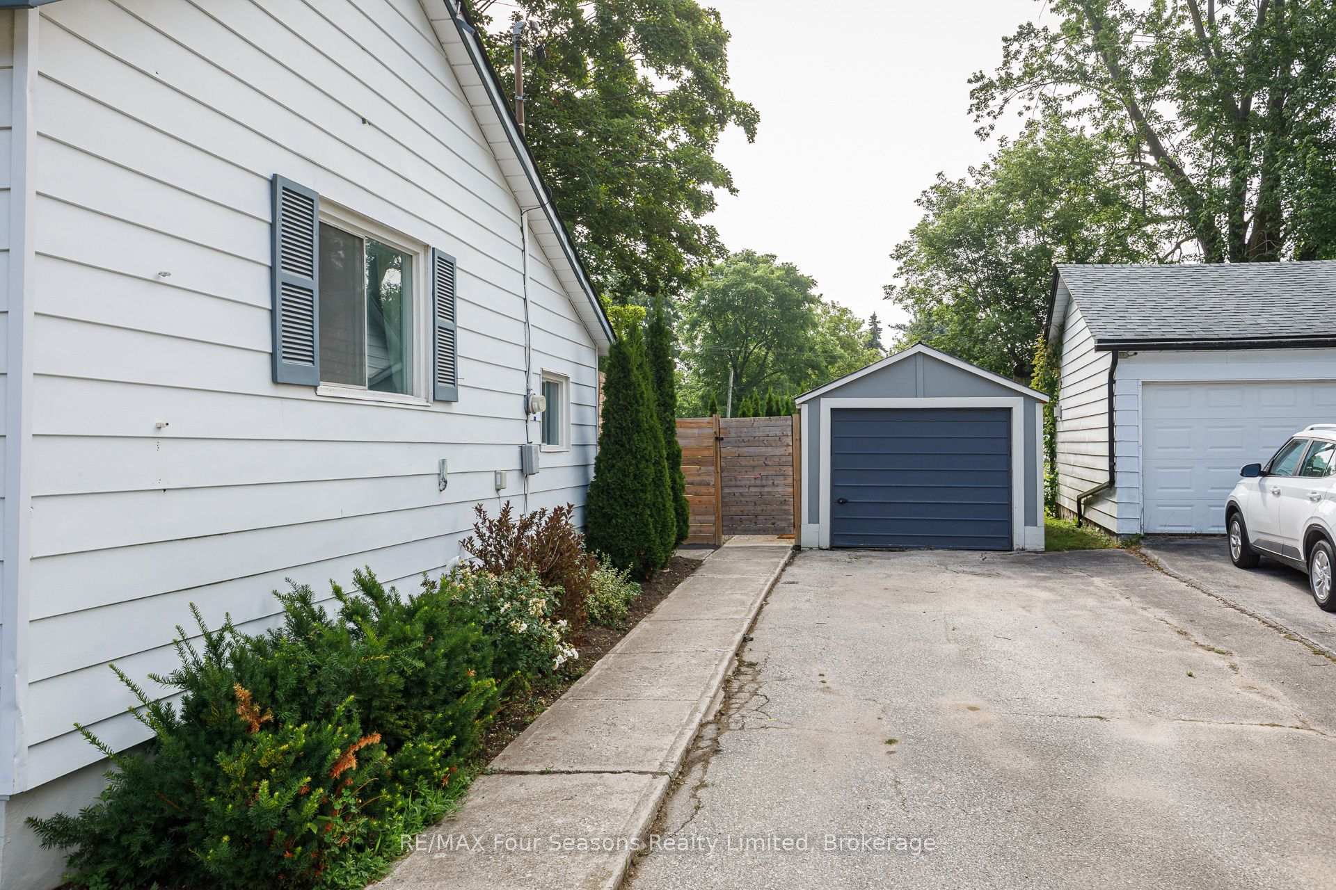 Photo 27 of 231 Superior Street, Clearview, Stayner — HOMEH