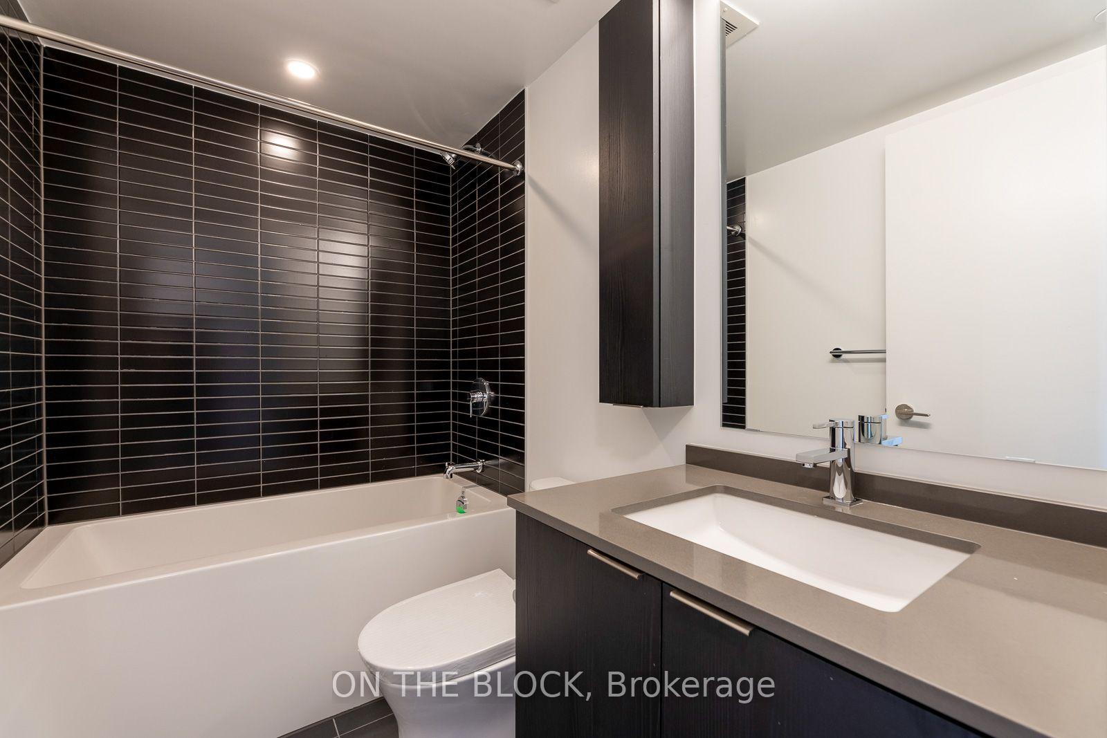 Photo 3 of Unit 913, 86 Dundas Street E, Mississauga, Cooksville — HOMEH