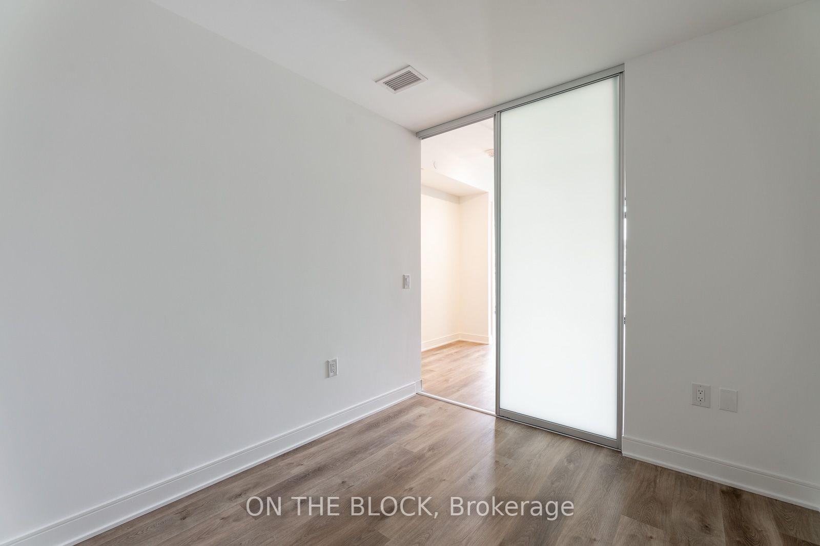 Photo 12 of Unit 913, 86 Dundas Street E, Mississauga, Cooksville — HOMEH