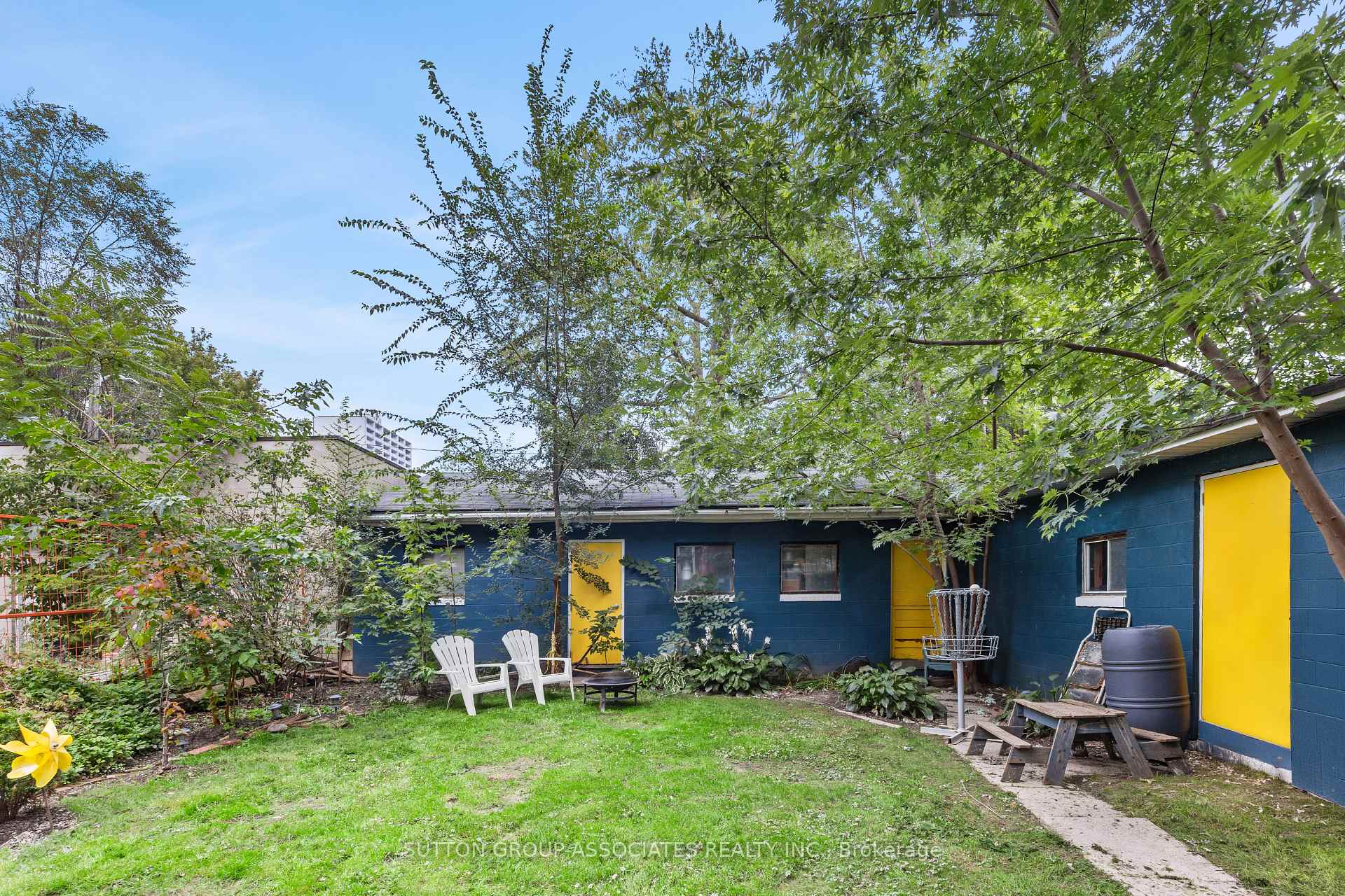 Photo 17 of 415 Brunswick Avenue, Toronto, The Annex — HOMEH