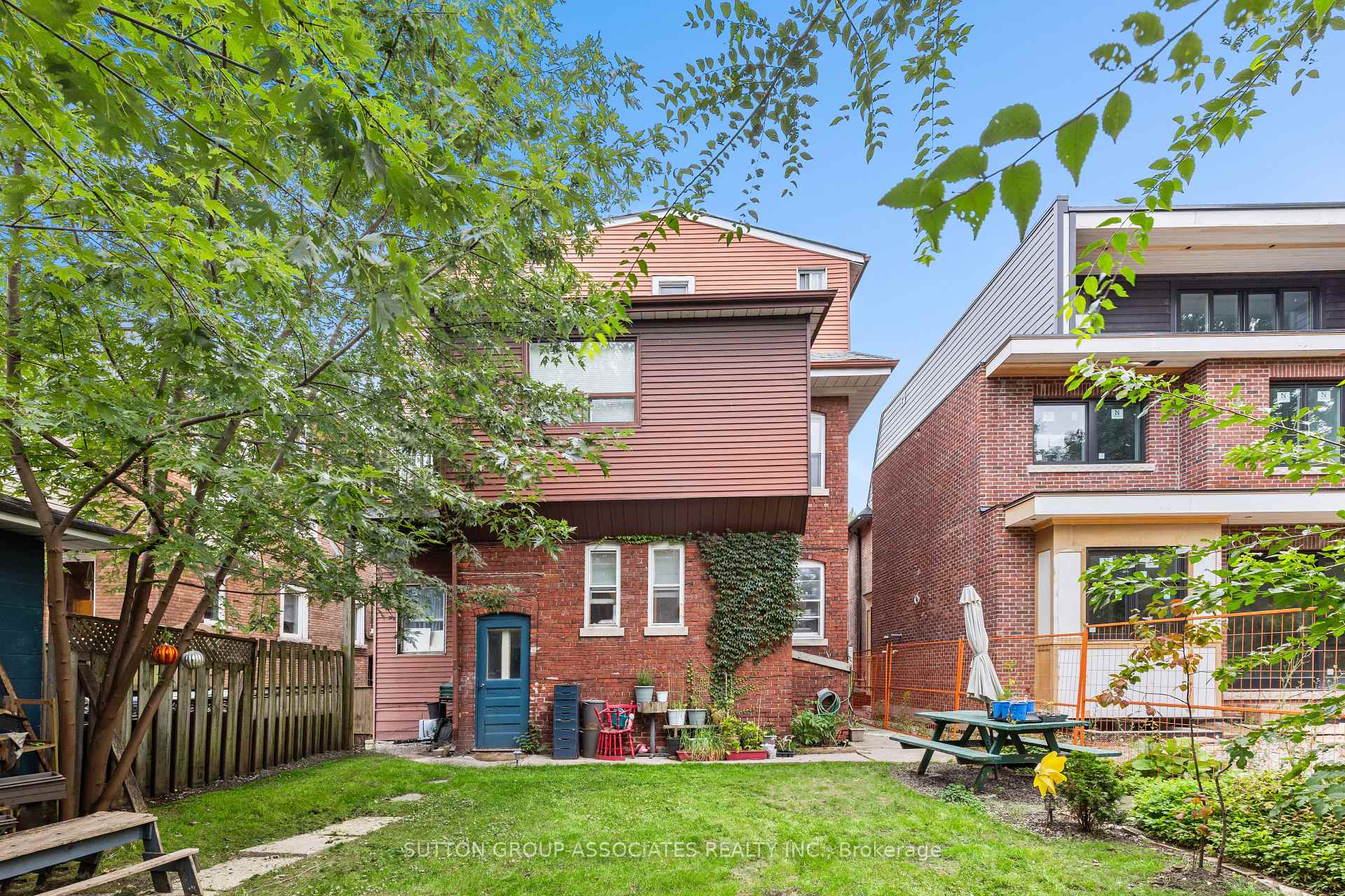 Photo 18 of 415 Brunswick Avenue, Toronto, The Annex — HOMEH