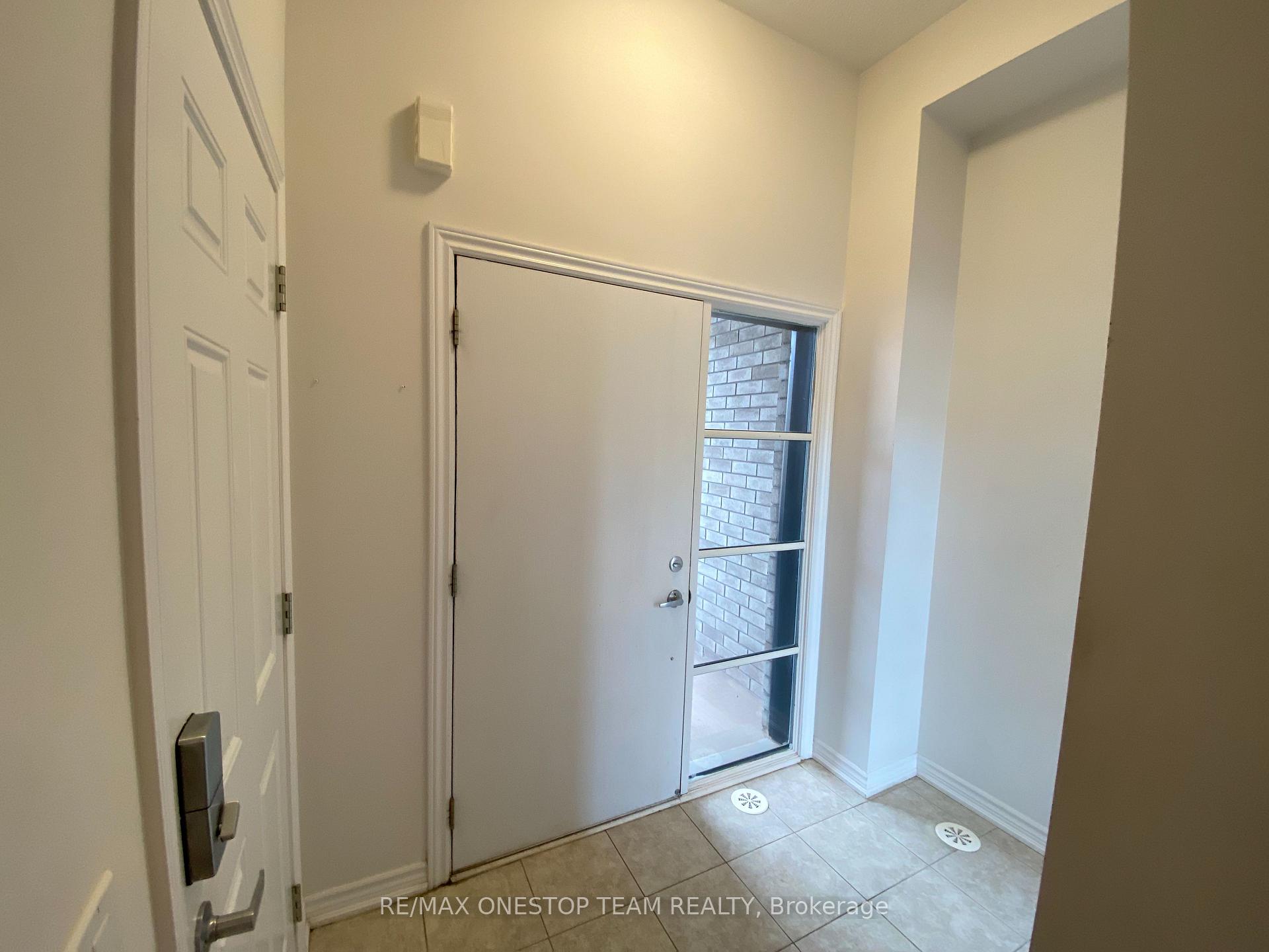 Photo 2 of 374 Wheat Boom Drive, Oakville, Joshua Meadows — HOMEH