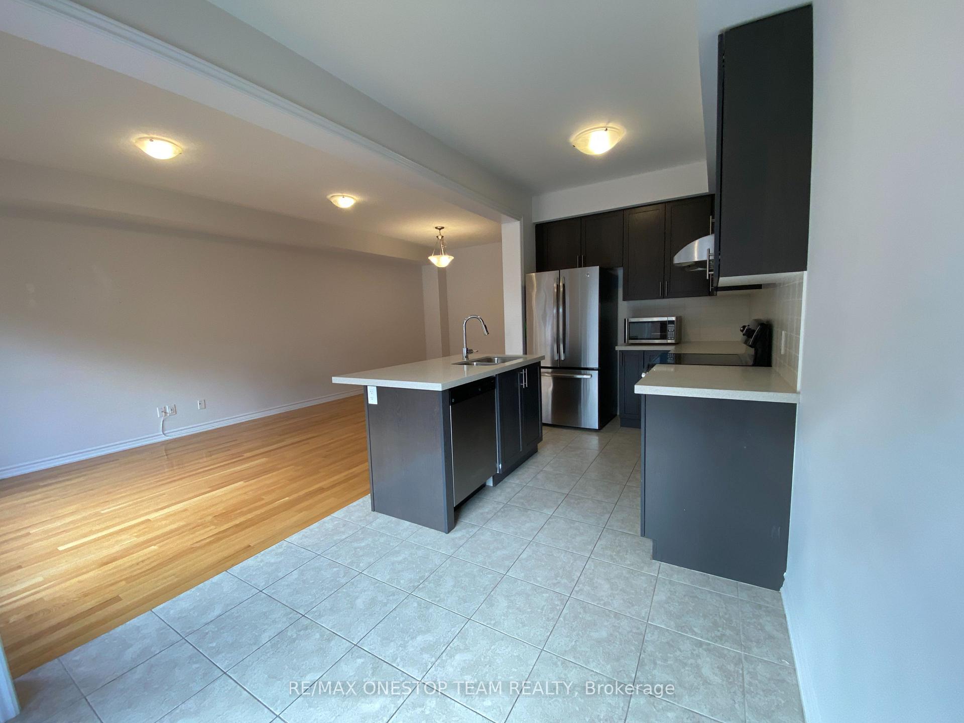 Photo 4 of 374 Wheat Boom Drive, Oakville, Joshua Meadows — HOMEH
