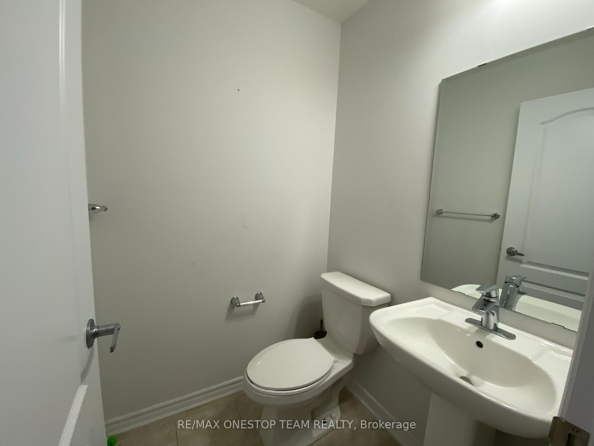Photo 8 of 374 Wheat Boom Drive, Oakville, Joshua Meadows — HOMEH