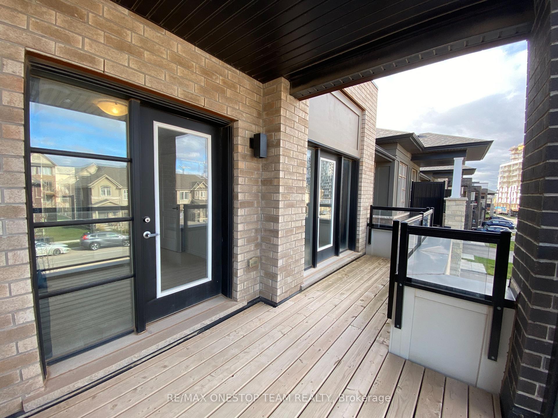 Photo 11 of 374 Wheat Boom Drive, Oakville, Joshua Meadows — HOMEH