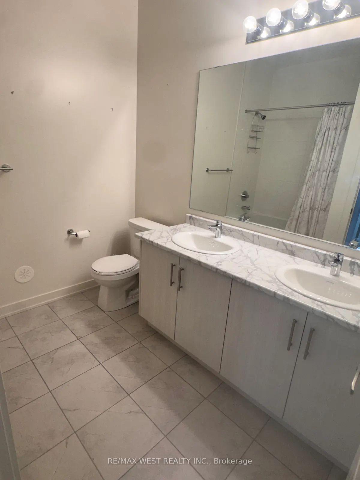 Photo 14 of 125 Farooq Boulevard, Vaughan, Vellore Village — HOMEH
