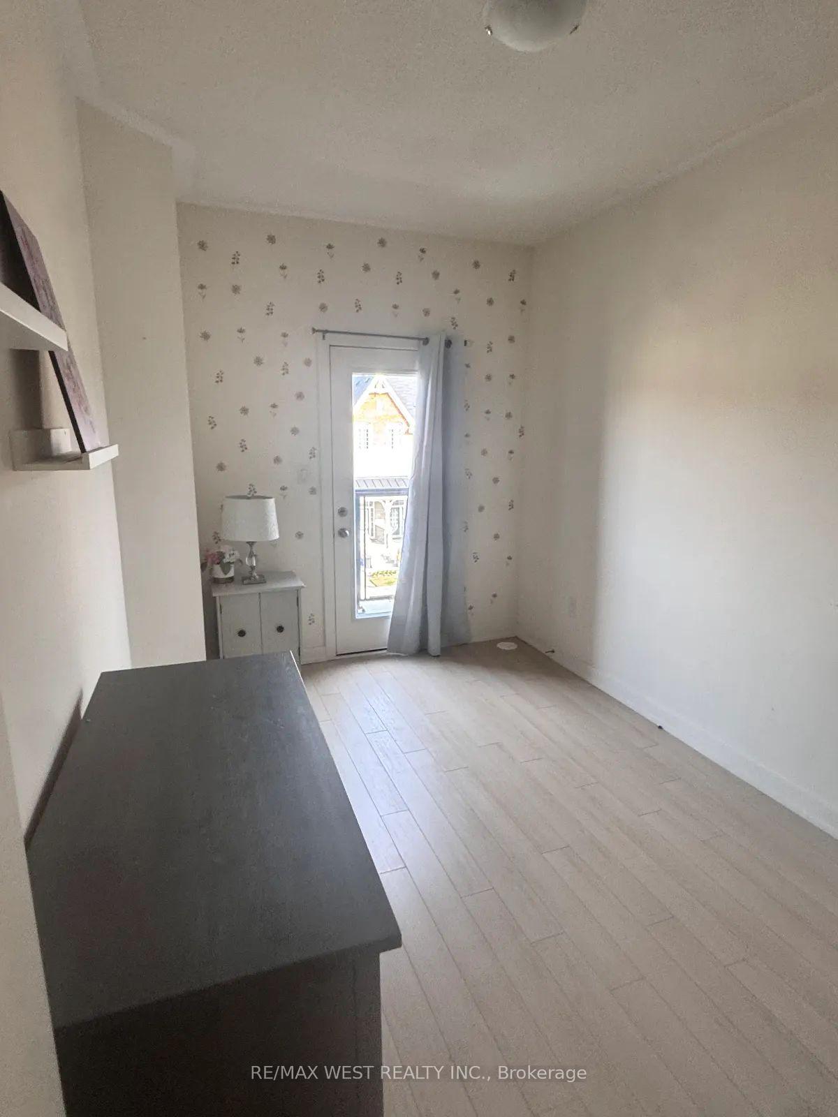 Photo 17 of 125 Farooq Boulevard, Vaughan, Vellore Village — HOMEH