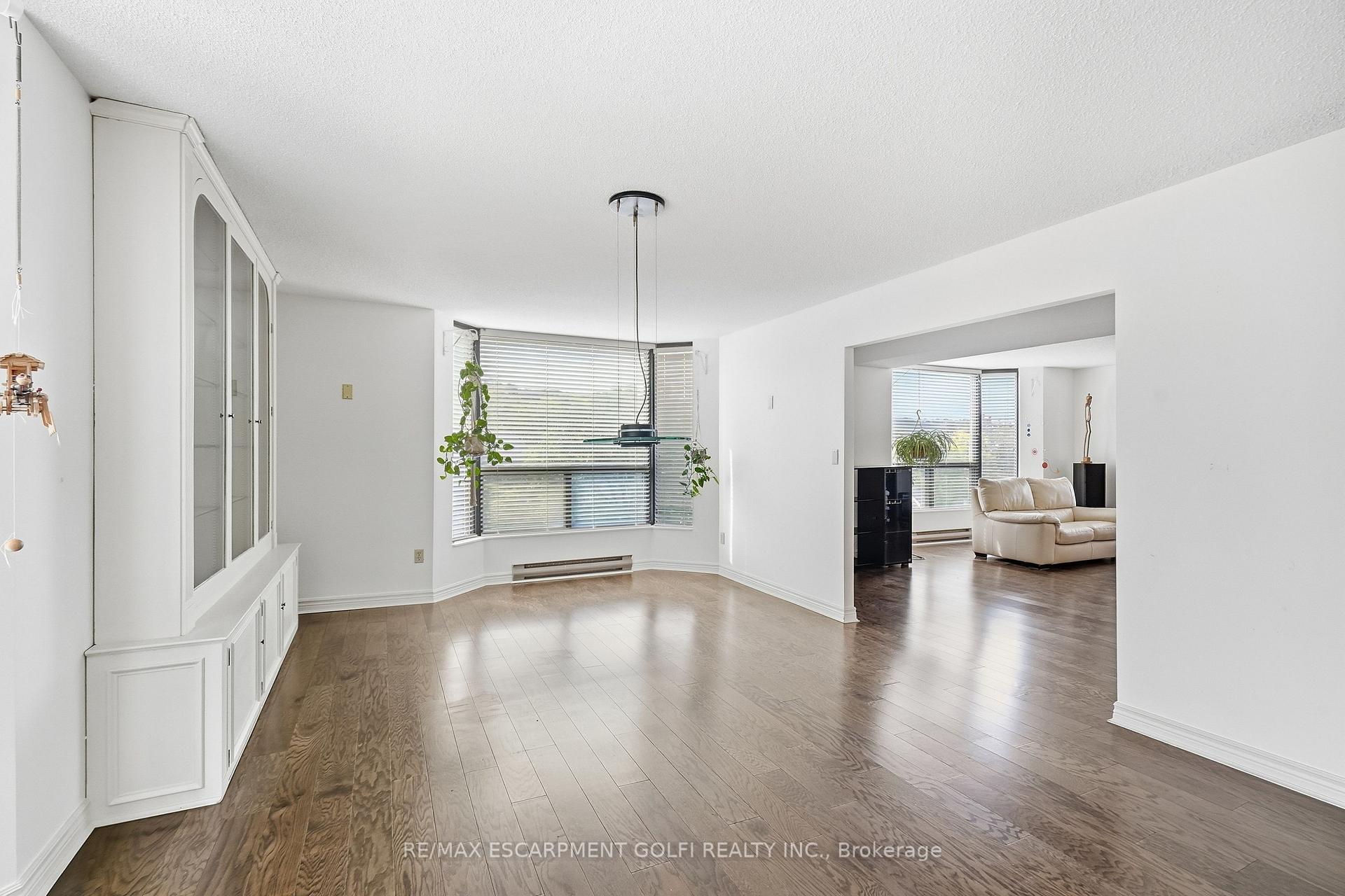 Photo 13 of Unit 601, 49 Robinson Street, Hamilton, Dundurn — HOMEH