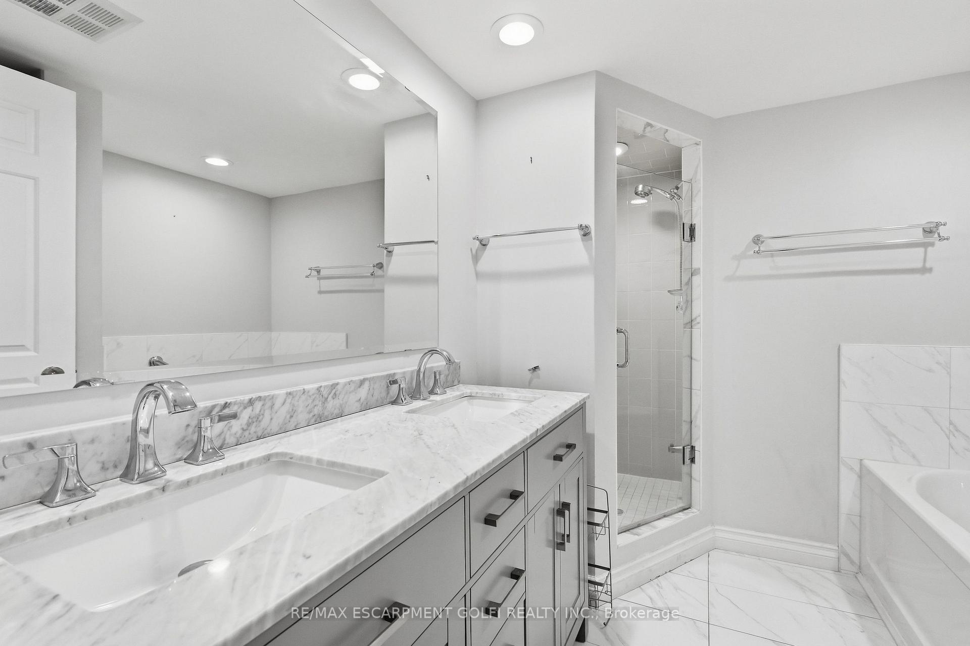 Photo 35 of Unit 601, 49 Robinson Street, Hamilton, Dundurn — HOMEH