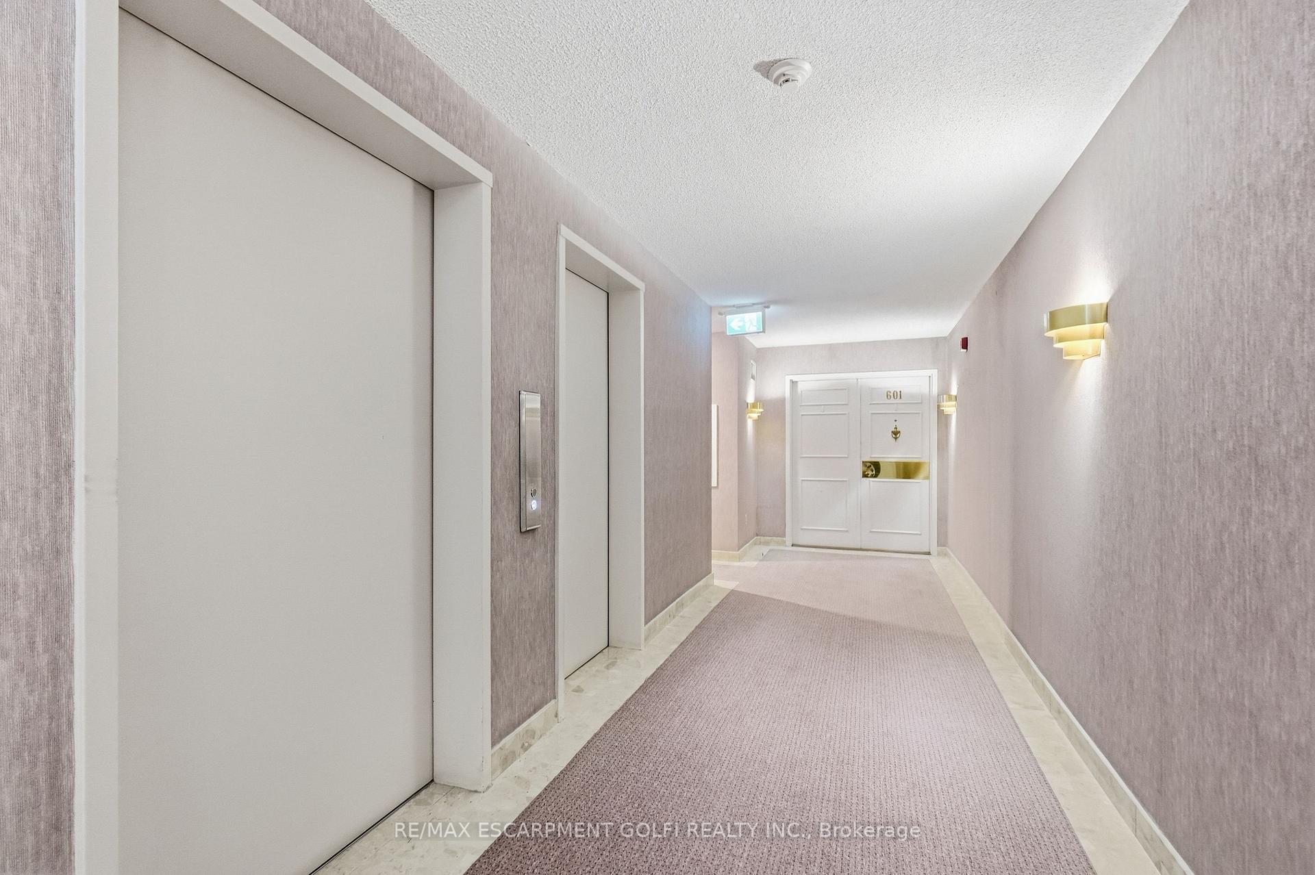 Photo 49 of Unit 601, 49 Robinson Street, Hamilton, Dundurn — HOMEH