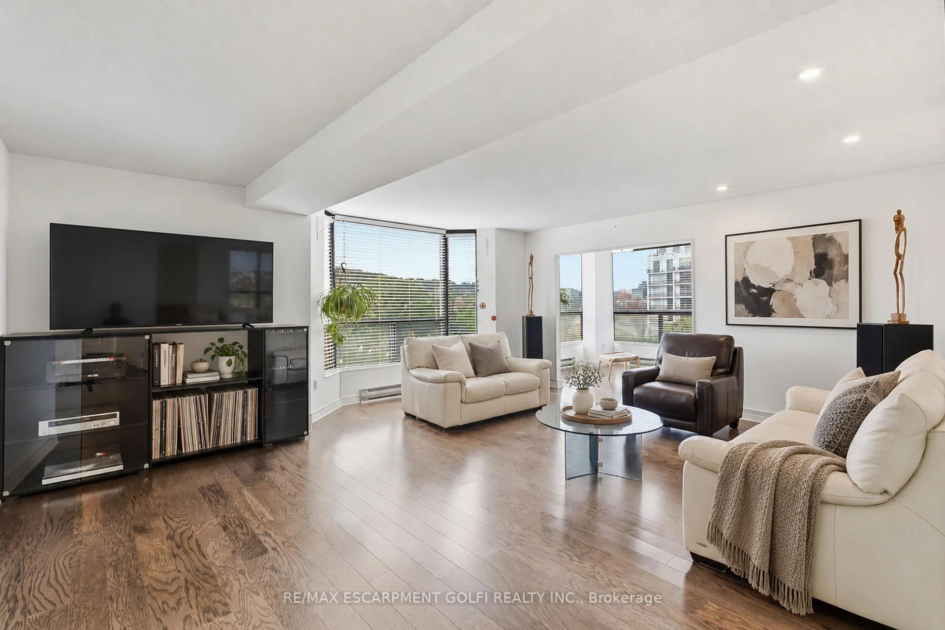 Photo 14 of Unit 601, 49 Robinson Street, Hamilton, Dundurn — HOMEH
