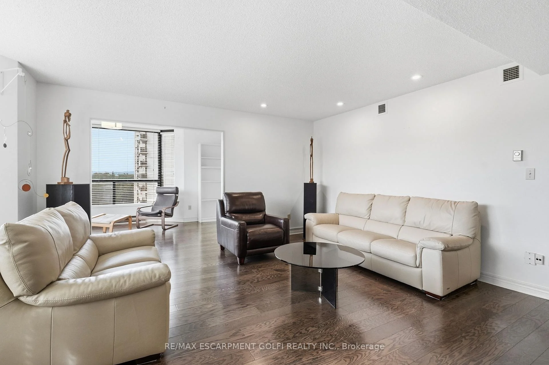 Photo 16 of Unit 601, 49 Robinson Street, Hamilton, Dundurn — HOMEH