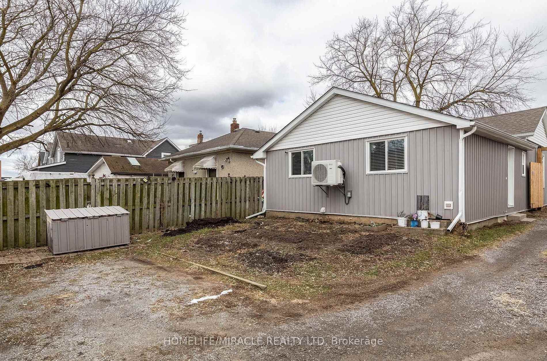 Photo 17 of 36 Division Street, St. Catharines, E. Chester — HOMEH