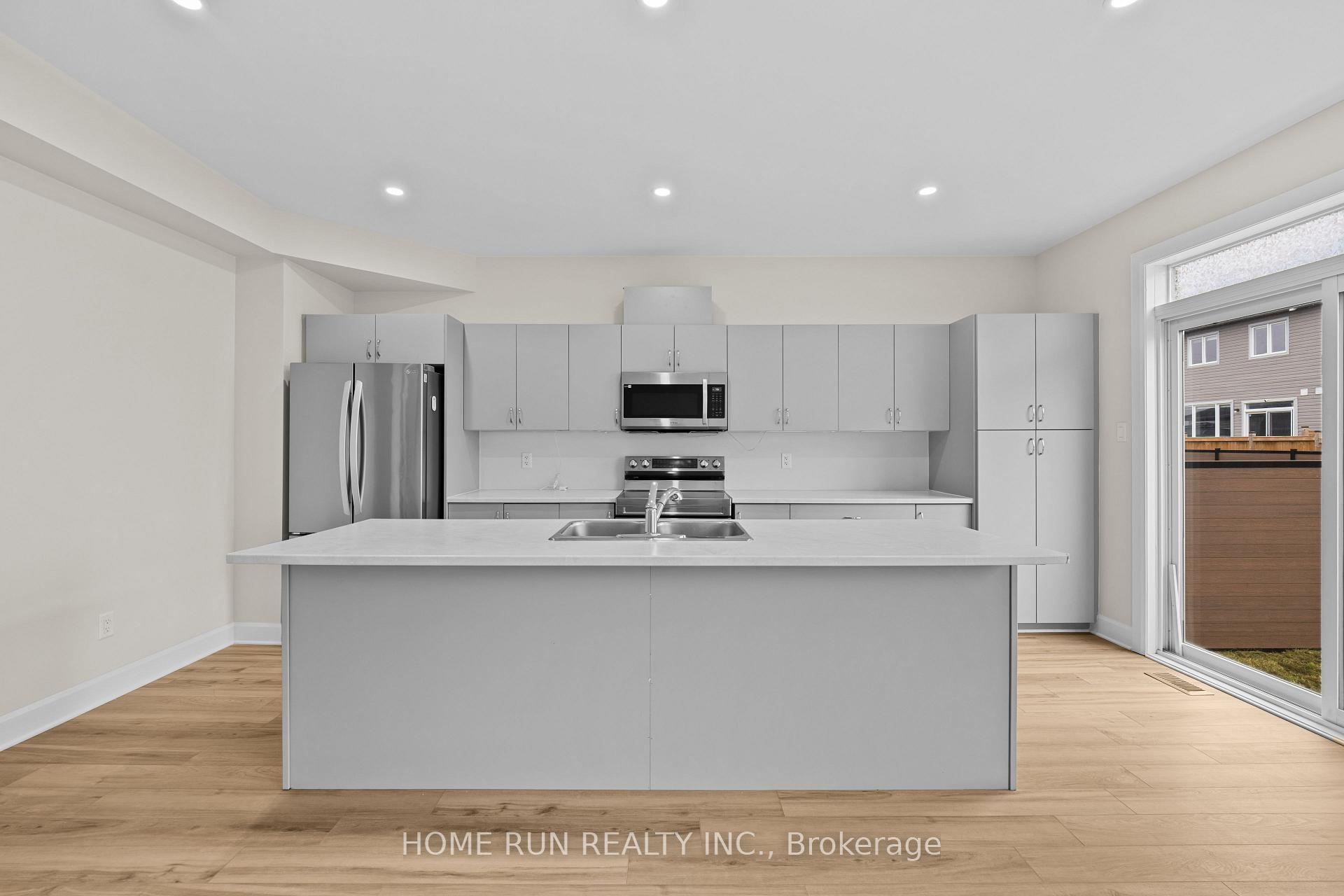 Photo 10 of 55 Robertson Lane, Carleton Place, Carleton Place — HOMEH