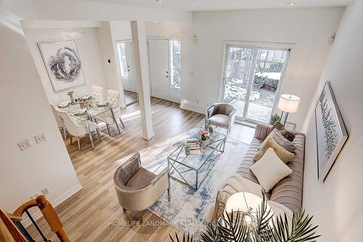 Photo 5 of Unit 5, 21 St Moritz Way, Markham, Unionville — HOMEH