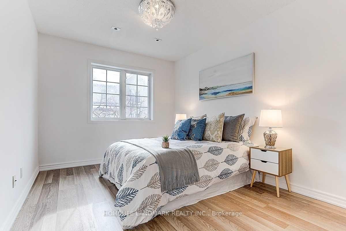 Photo 8 of Unit 5, 21 St Moritz Way, Markham, Unionville — HOMEH