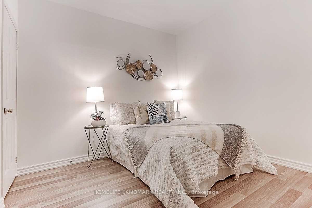 Photo 10 of Unit 5, 21 St Moritz Way, Markham, Unionville — HOMEH