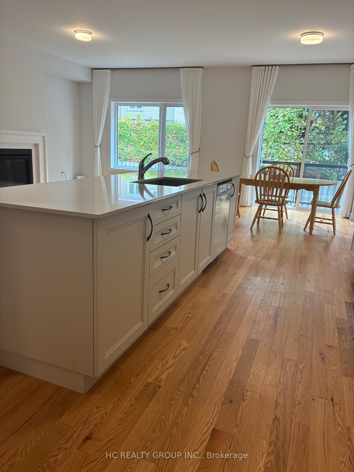 Photo 2 of 51 Danielle Moore Circle, Scarborough, Bendale — HOMEH