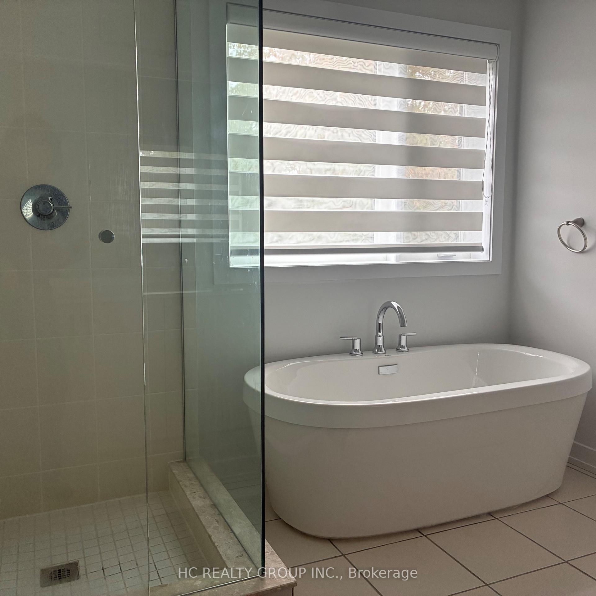 Photo 7 of 51 Danielle Moore Circle, Scarborough, Bendale — HOMEH