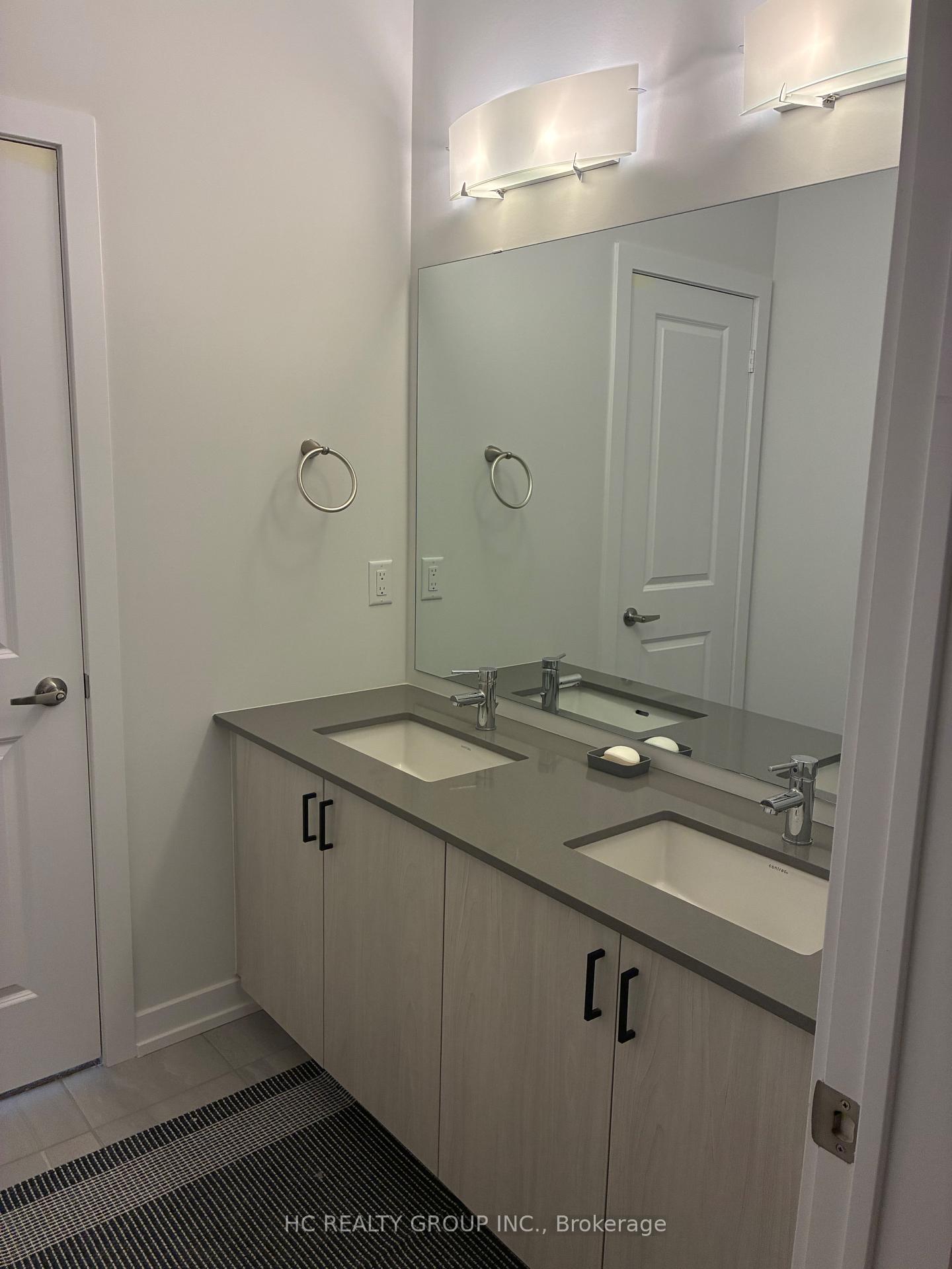 Photo 10 of 51 Danielle Moore Circle, Scarborough, Bendale — HOMEH