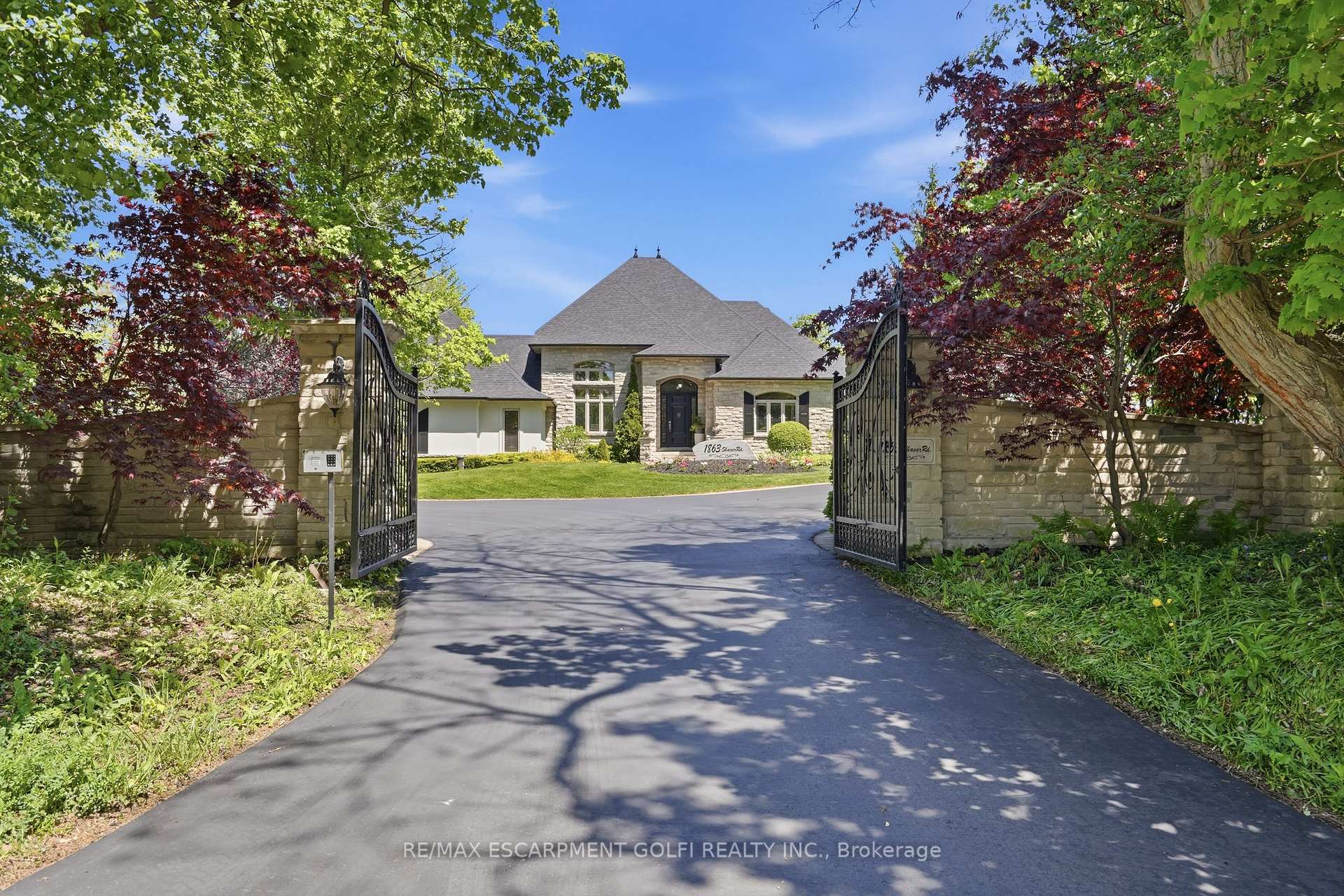 Photo 4 of 1863 Shaver Road, Hamilton, Rural Ancaster — HOMEH