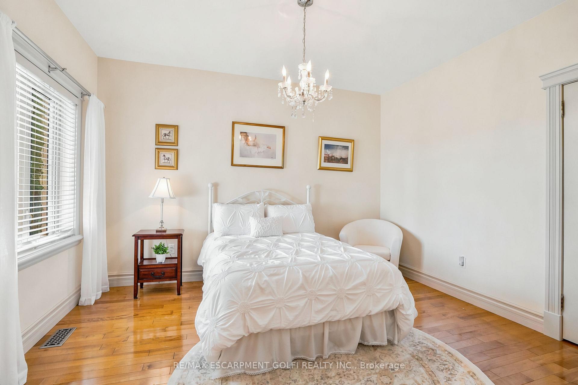 Photo 20 of 1863 Shaver Road, Hamilton, Rural Ancaster — HOMEH