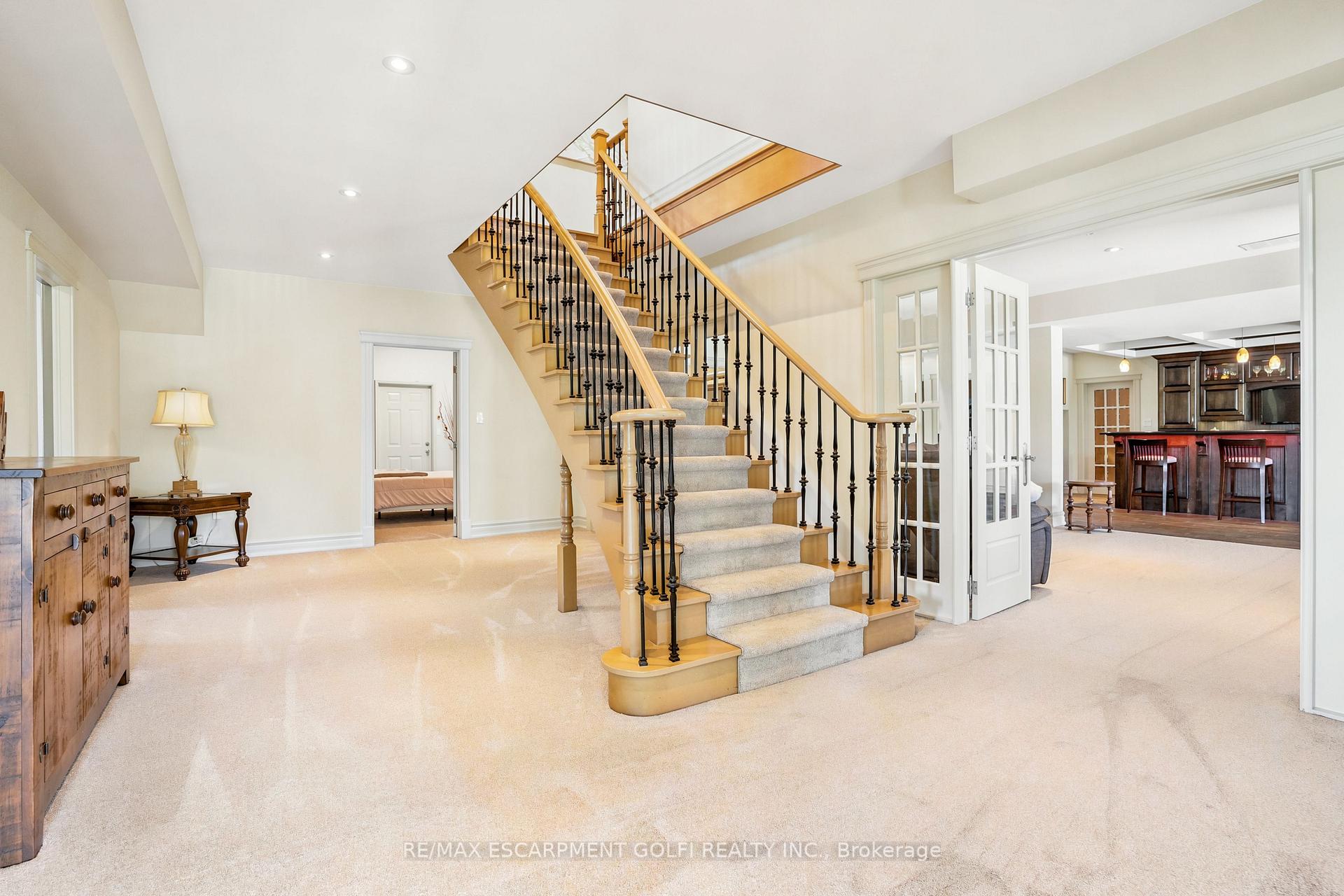 Photo 23 of 1863 Shaver Road, Hamilton, Rural Ancaster — HOMEH