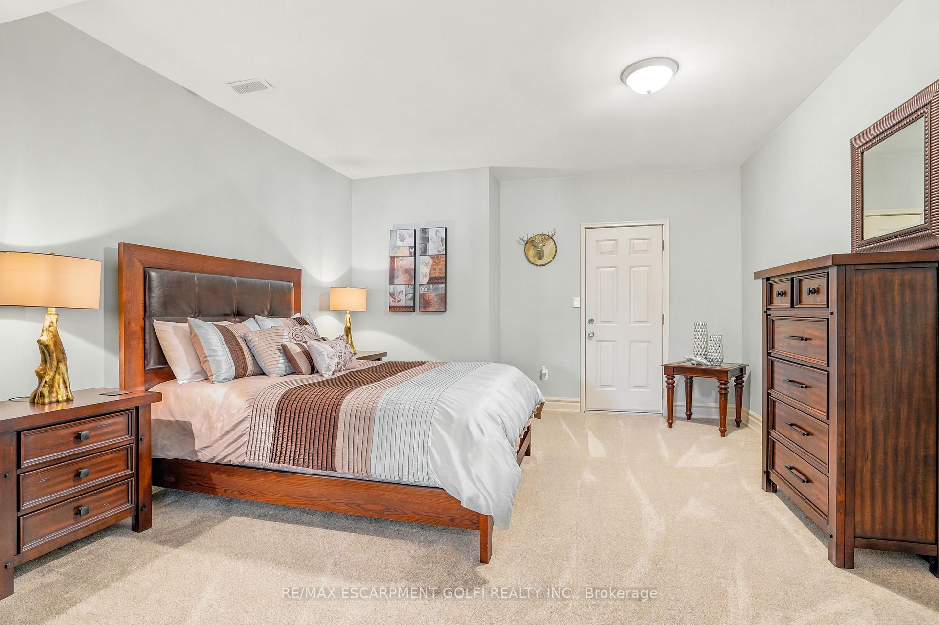 Photo 26 of 1863 Shaver Road, Hamilton, Rural Ancaster — HOMEH