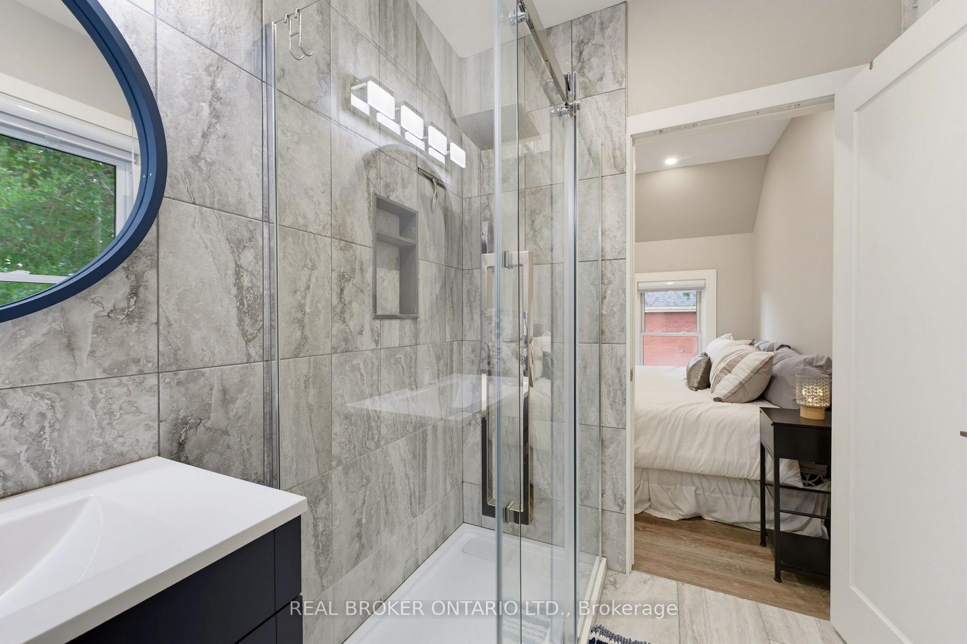Photo 16 of 118 Clarence Street, Brantford, Downtown Core — HOMEH
