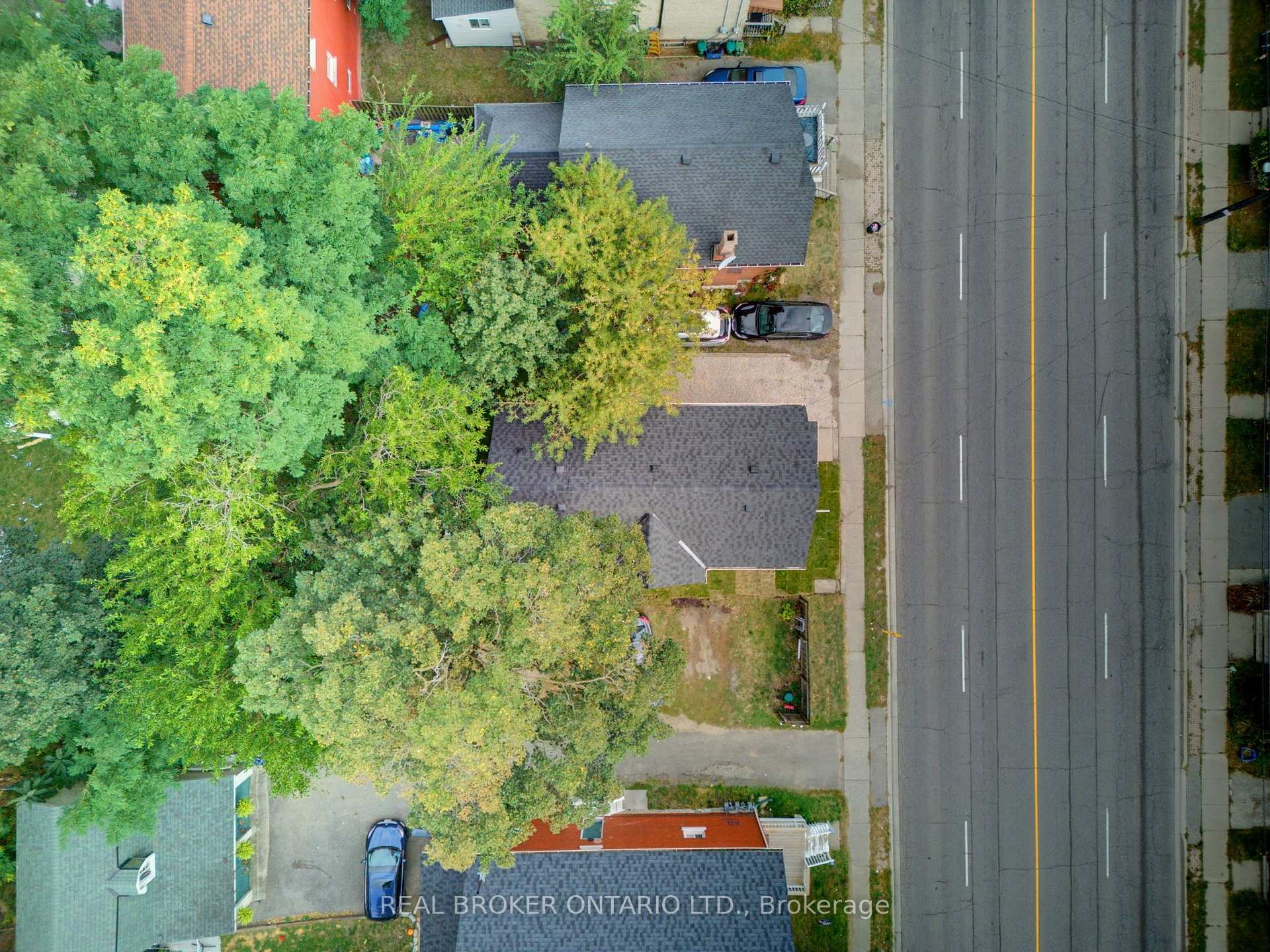 Photo 26 of 118 Clarence Street, Brantford, Downtown Core — HOMEH