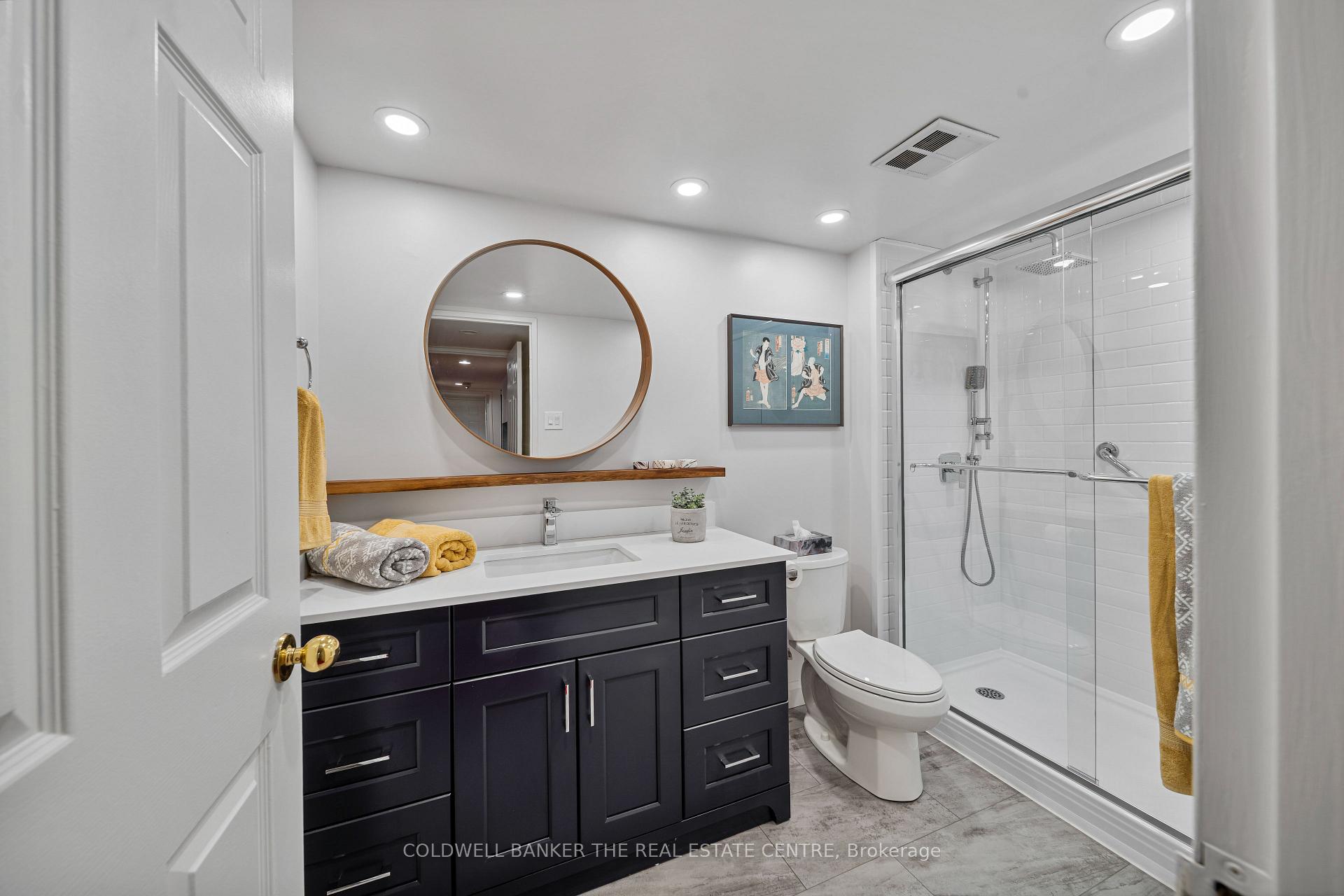 Photo 19 of Unit 1007, 701 King Street W, Toronto, Niagara — HOMEH