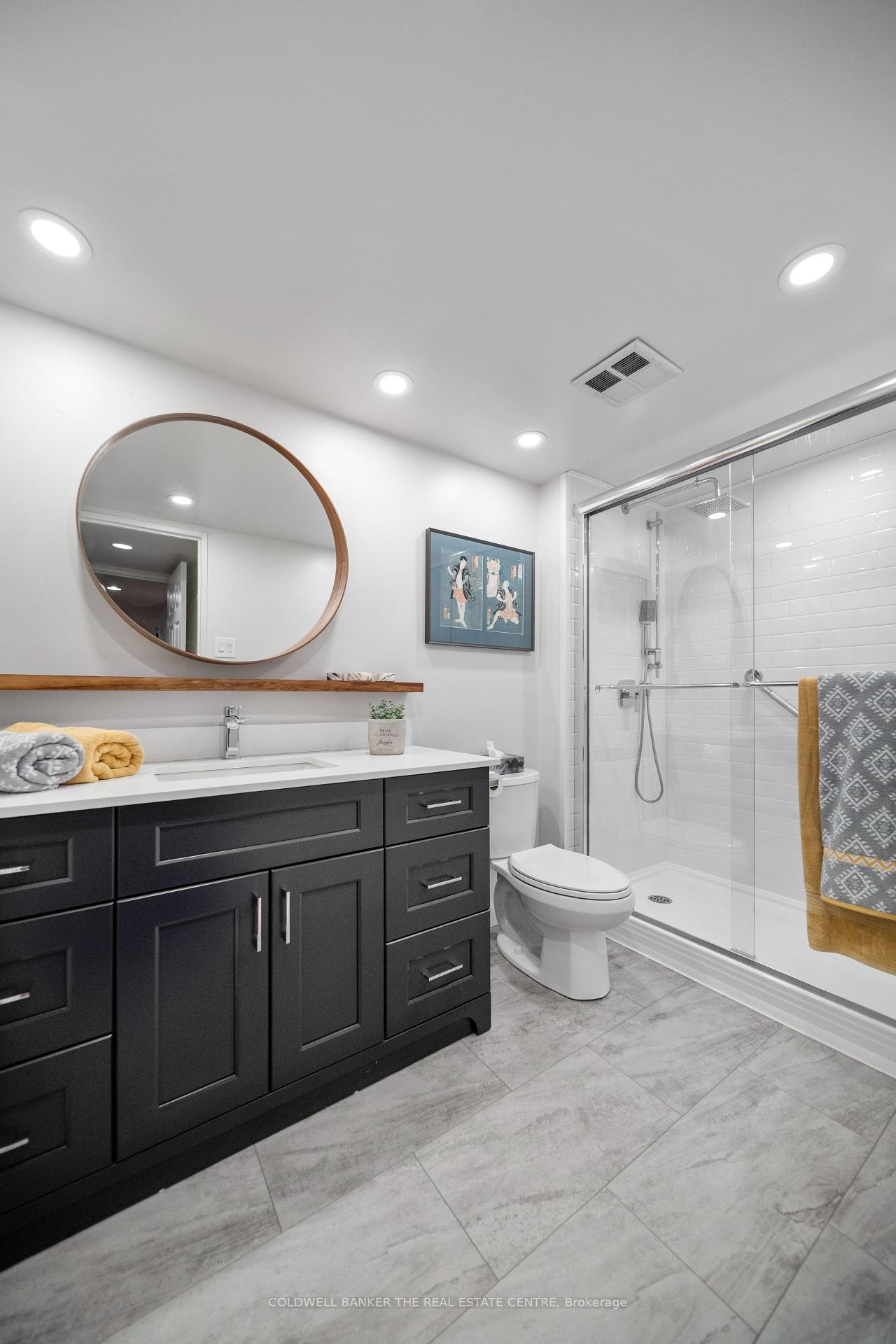 Photo 21 of Unit 1007, 701 King Street W, Toronto, Niagara — HOMEH