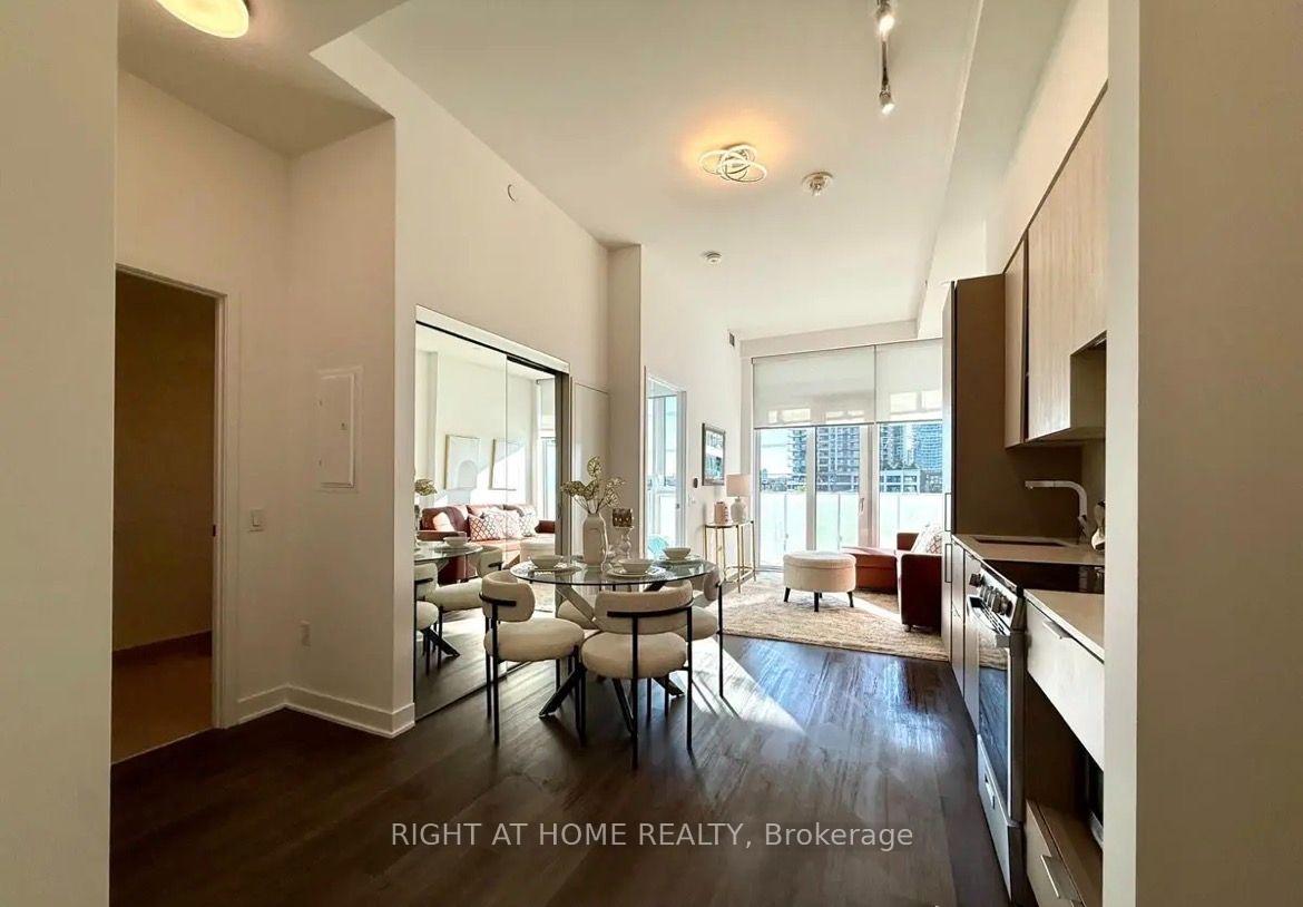 Photo 5 of Unit 309, 3900 Confederation Parkway, Mississauga, City Centre — HOMEH