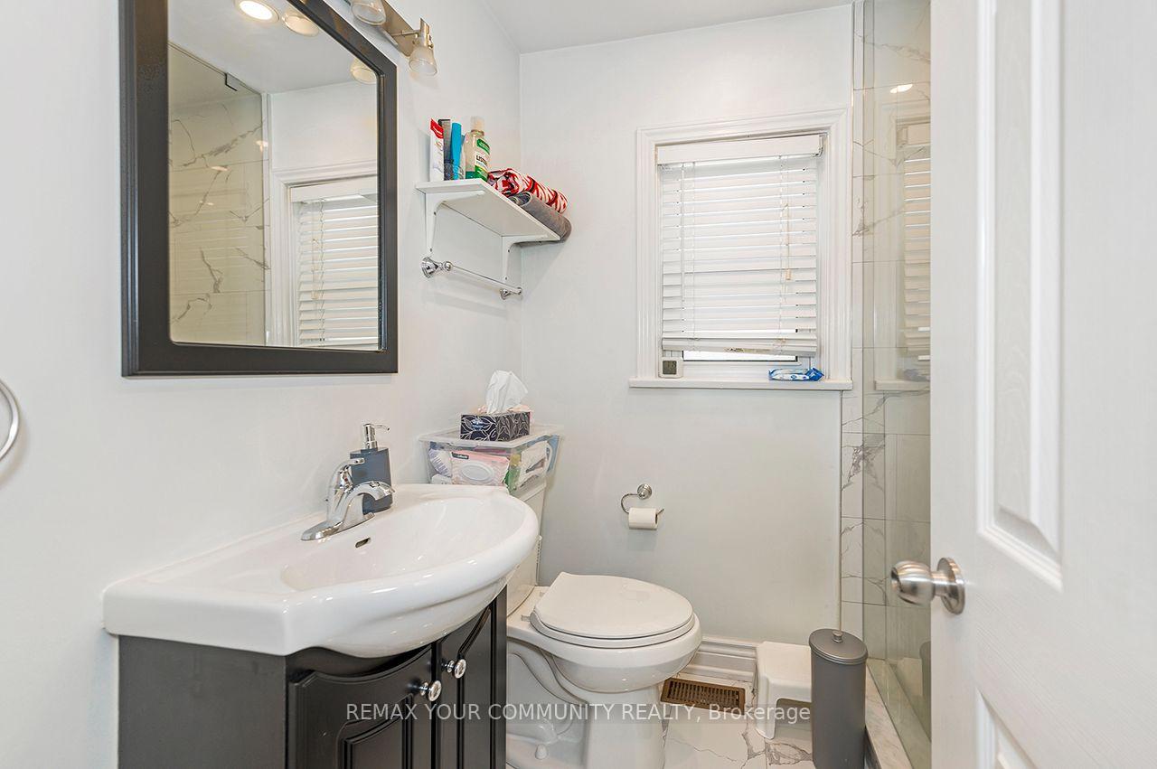 Photo 7 of 73 Struthers Street, Etobicoke, Mimico — HOMEH