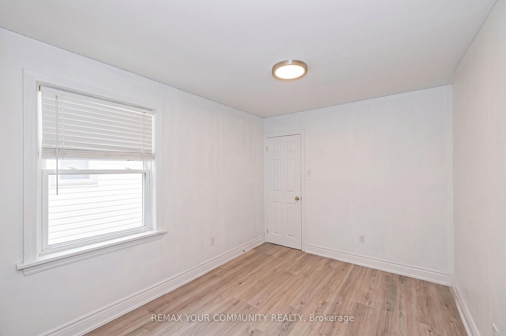Photo 9 of 73 Struthers Street, Etobicoke, Mimico — HOMEH