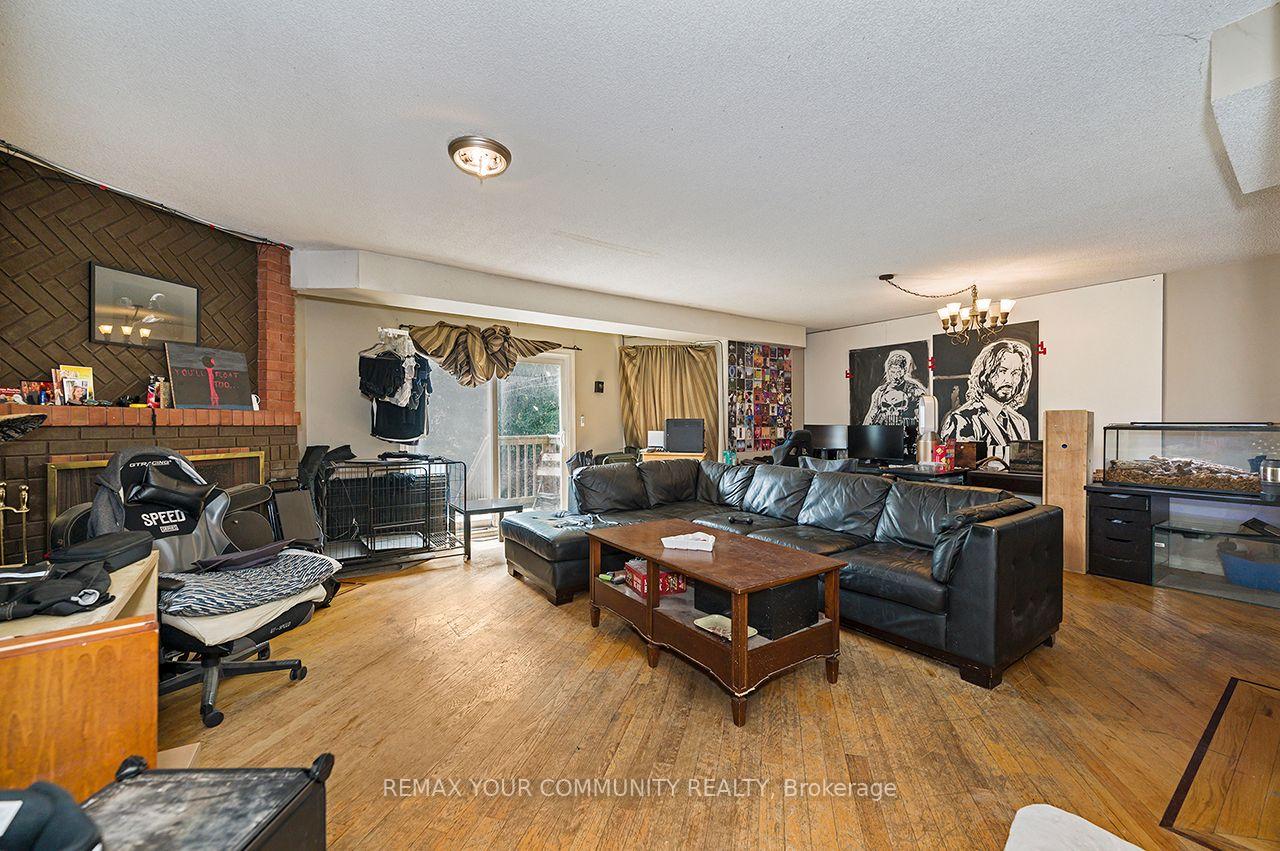 Photo 14 of 73 Struthers Street, Etobicoke, Mimico — HOMEH