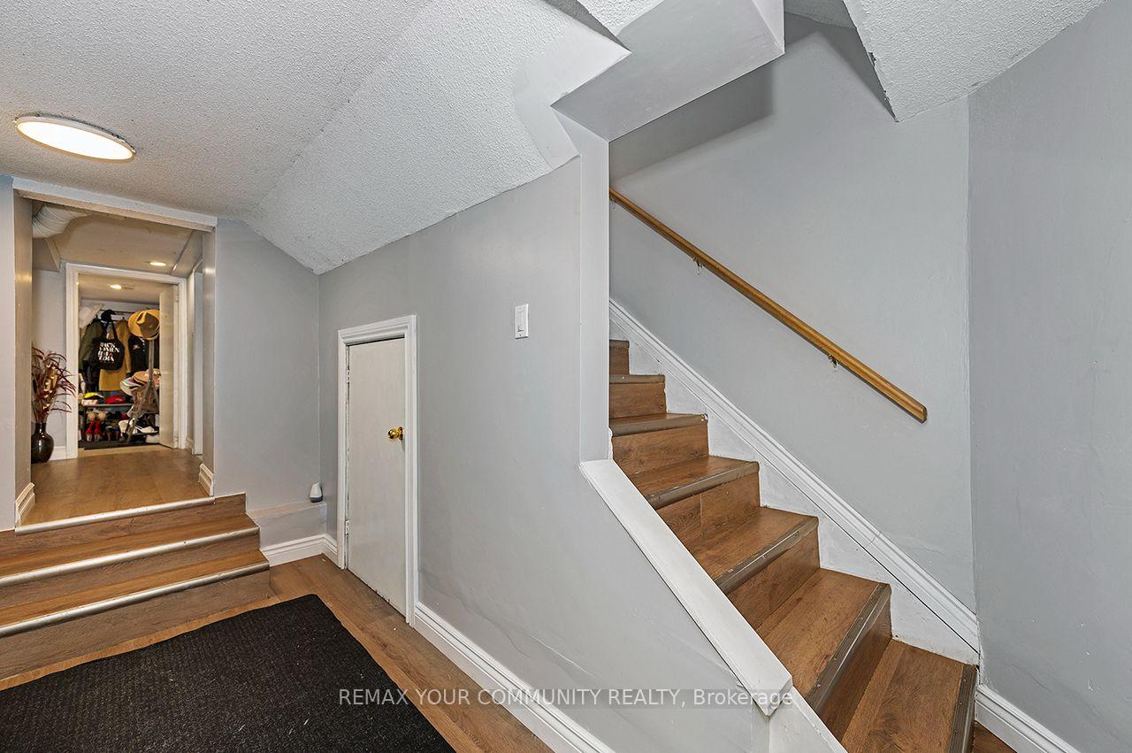 Photo 28 of 73 Struthers Street, Etobicoke, Mimico — HOMEH