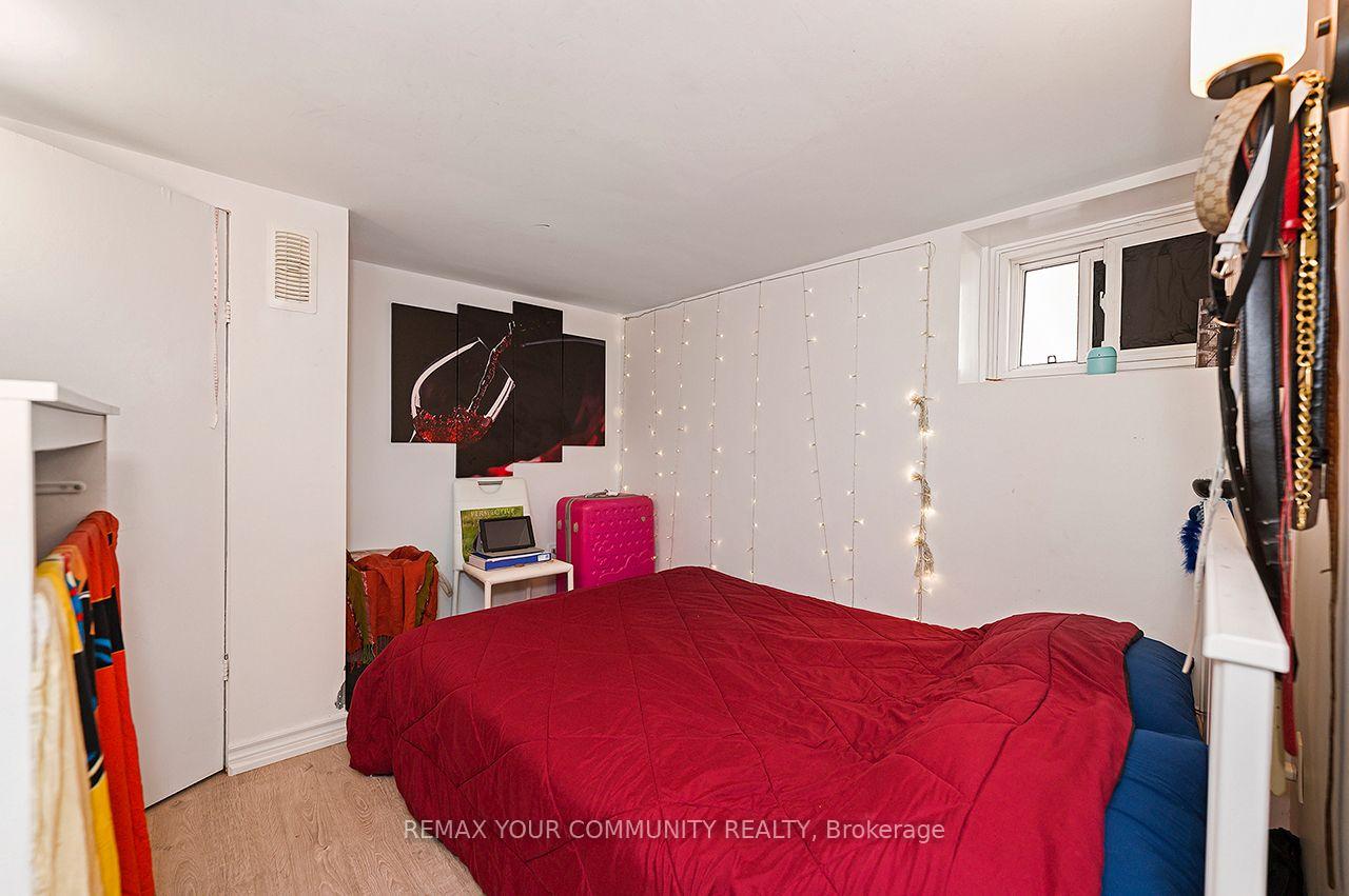 Photo 30 of 73 Struthers Street, Etobicoke, Mimico — HOMEH