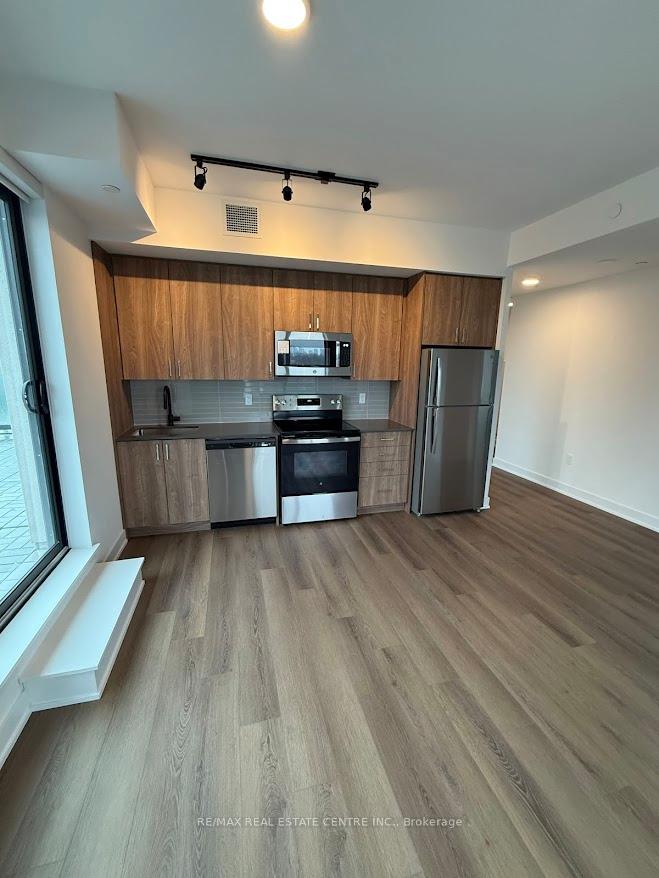 Photo 6 of Unit 707, 758 Dovercourt Road, Toronto, Dovercourt-Wallace Emerson-Junction — HOMEH