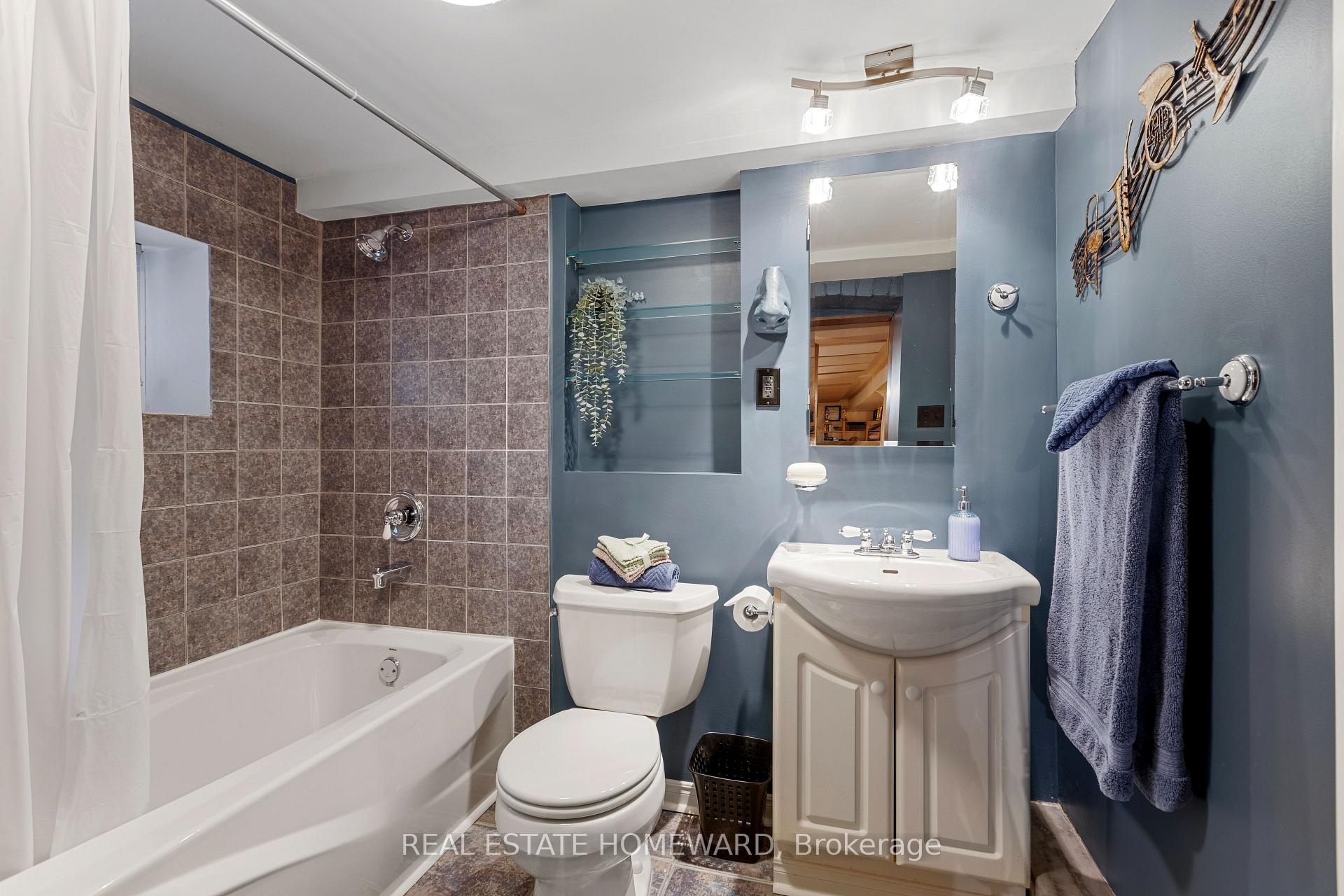 Photo 34 of 174 Heward Avenue, Toronto, South Riverdale — HOMEH