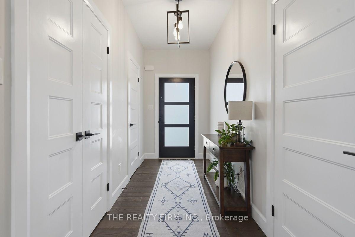 Photo 6 of 1316 Twilite Boulevard, London, North S — HOMEH