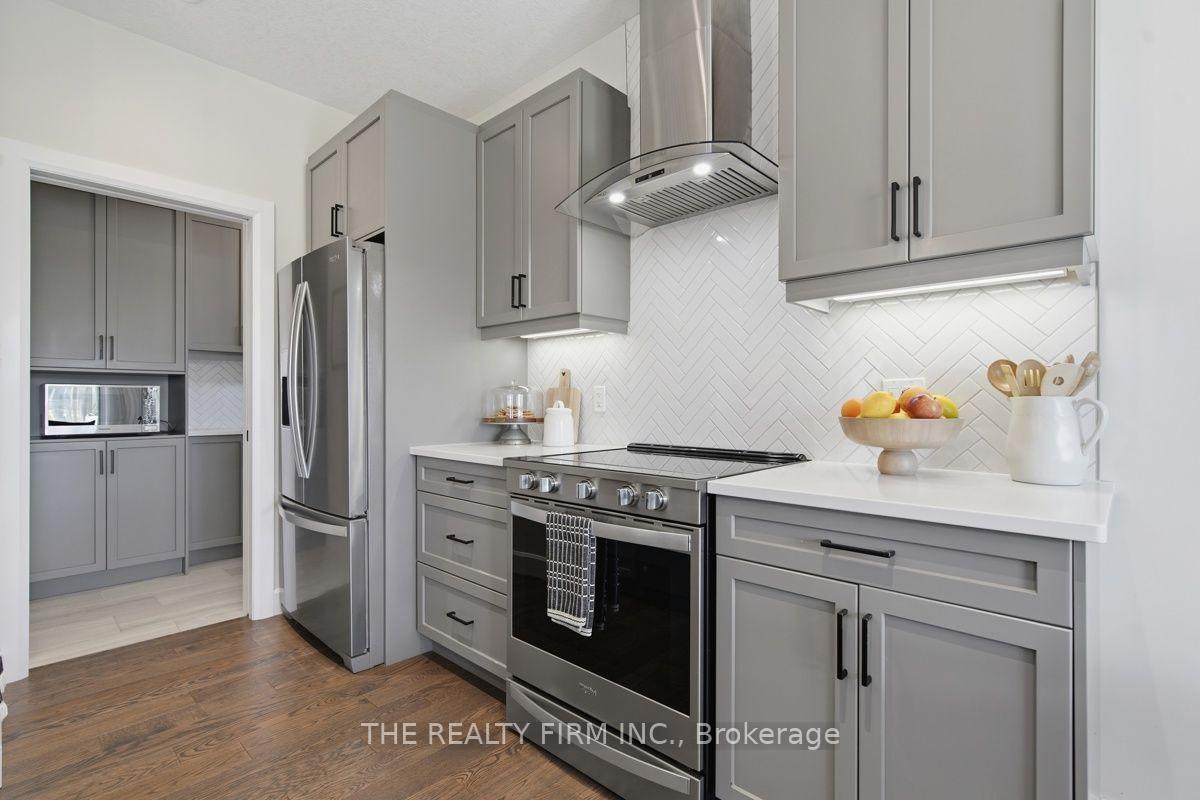 Photo 13 of 1316 Twilite Boulevard, London, North S — HOMEH