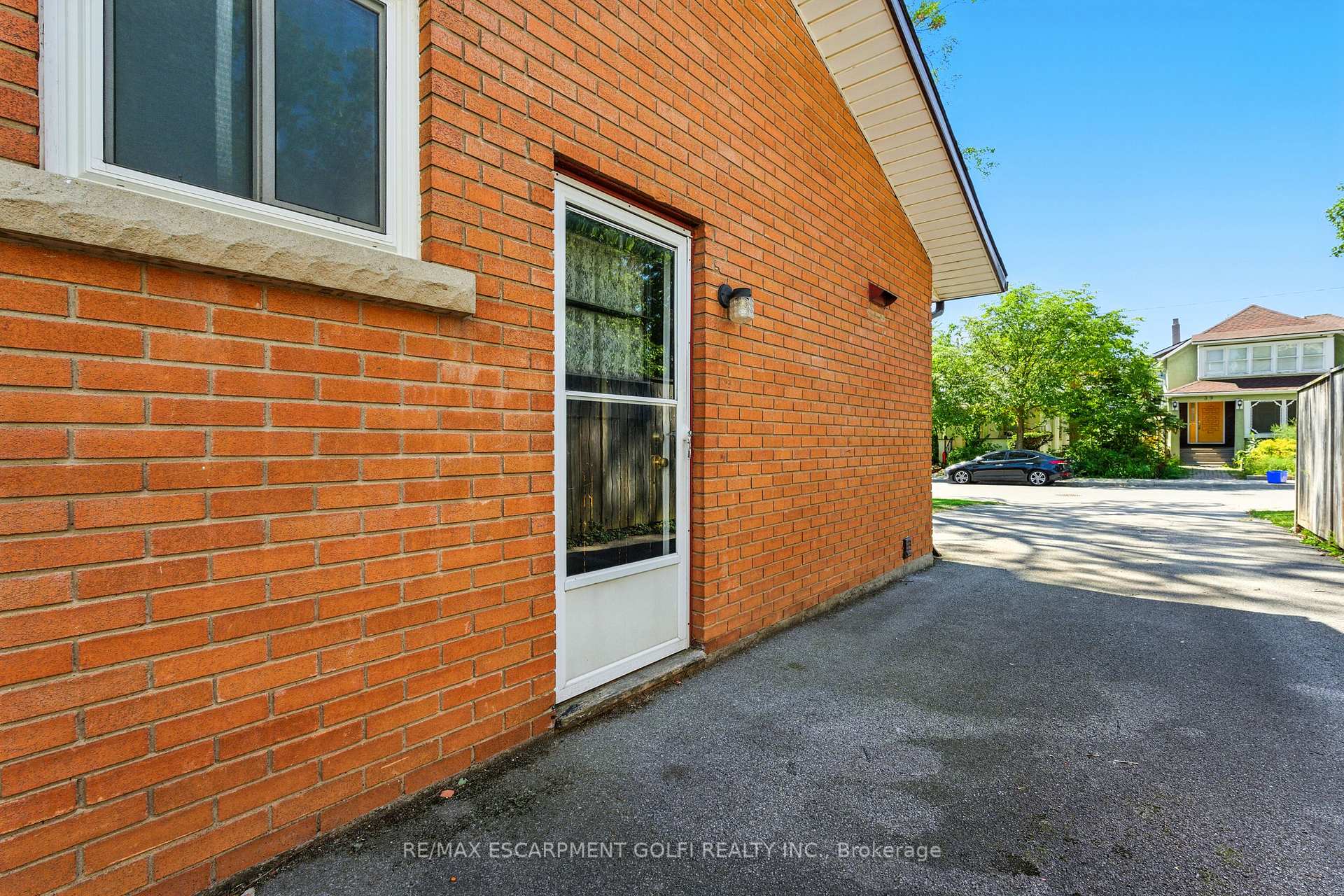 Photo 10 of 34 Shotwell Street, Welland, Prince Charles — HOMEH